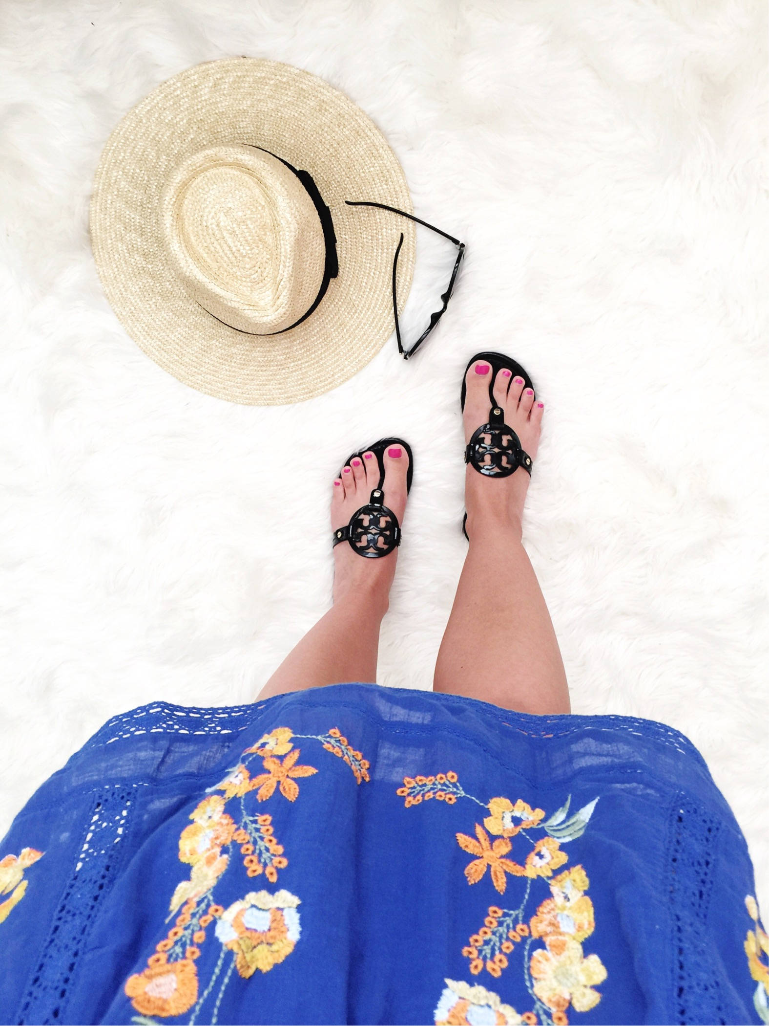Tory Burch, black sandals, blue floral skirt, Full HD Phone Wallpaper
