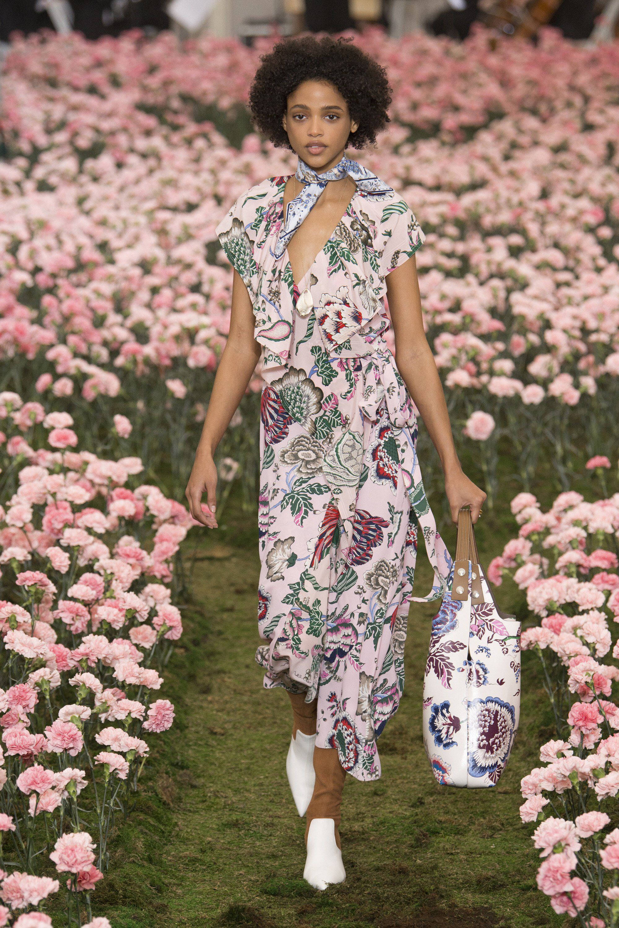 Tory Burch, fall dress, floral dress, 2K Phone Wallpaper