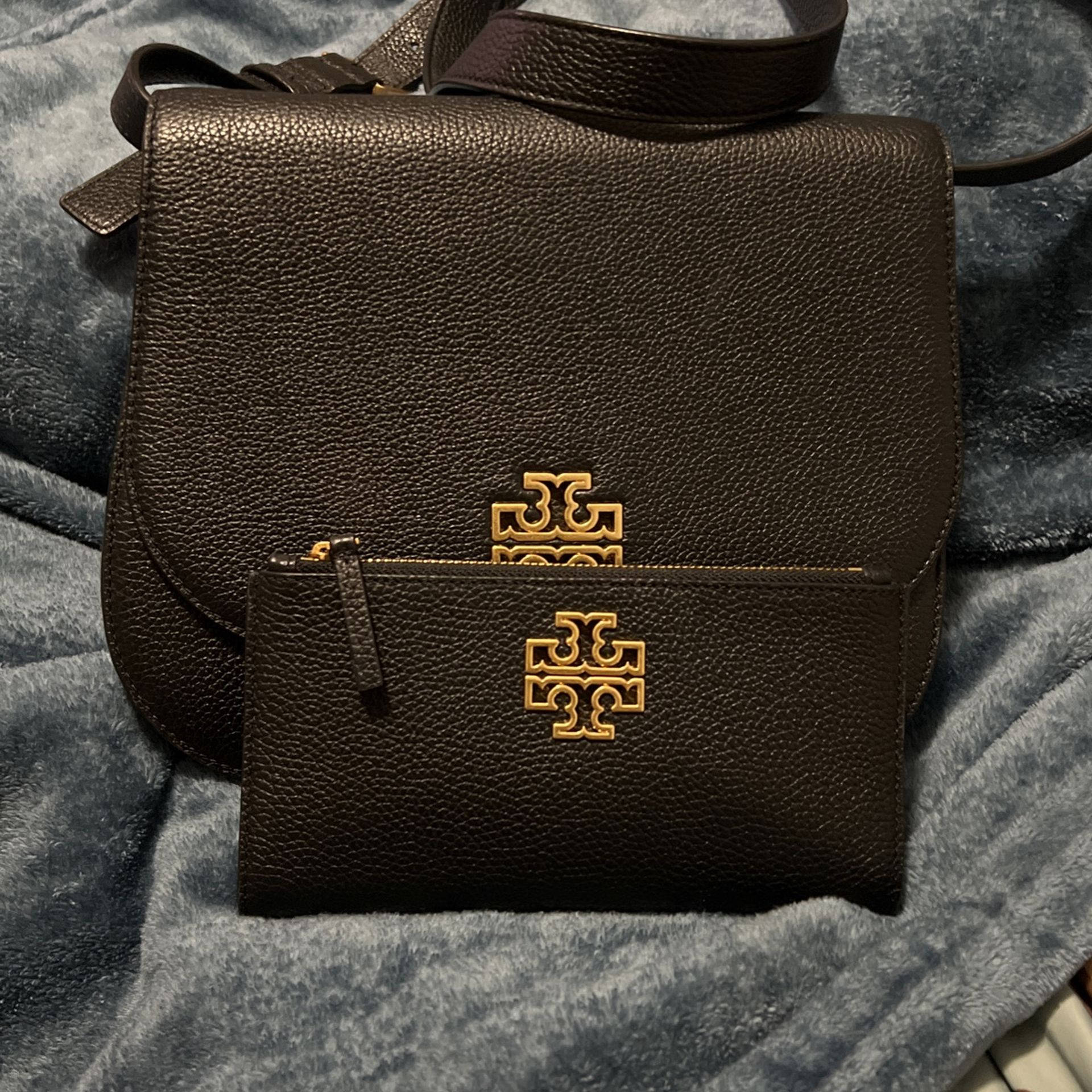 Tory Burch, brown textured leather, gold logo, Full HD Desktop Wallpaper