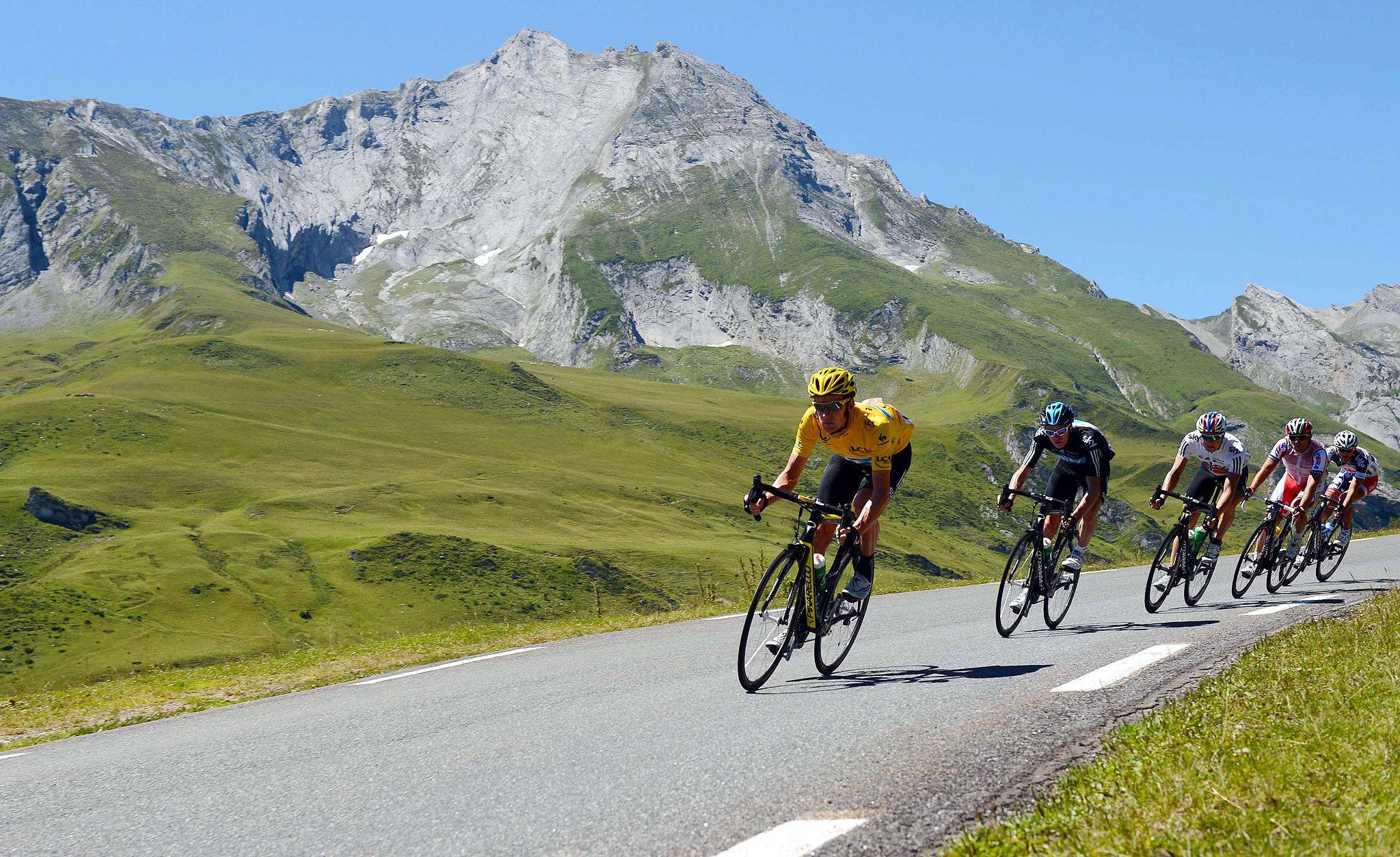 Tour de France, bikers, racing gear, Full HD Desktop Wallpaper