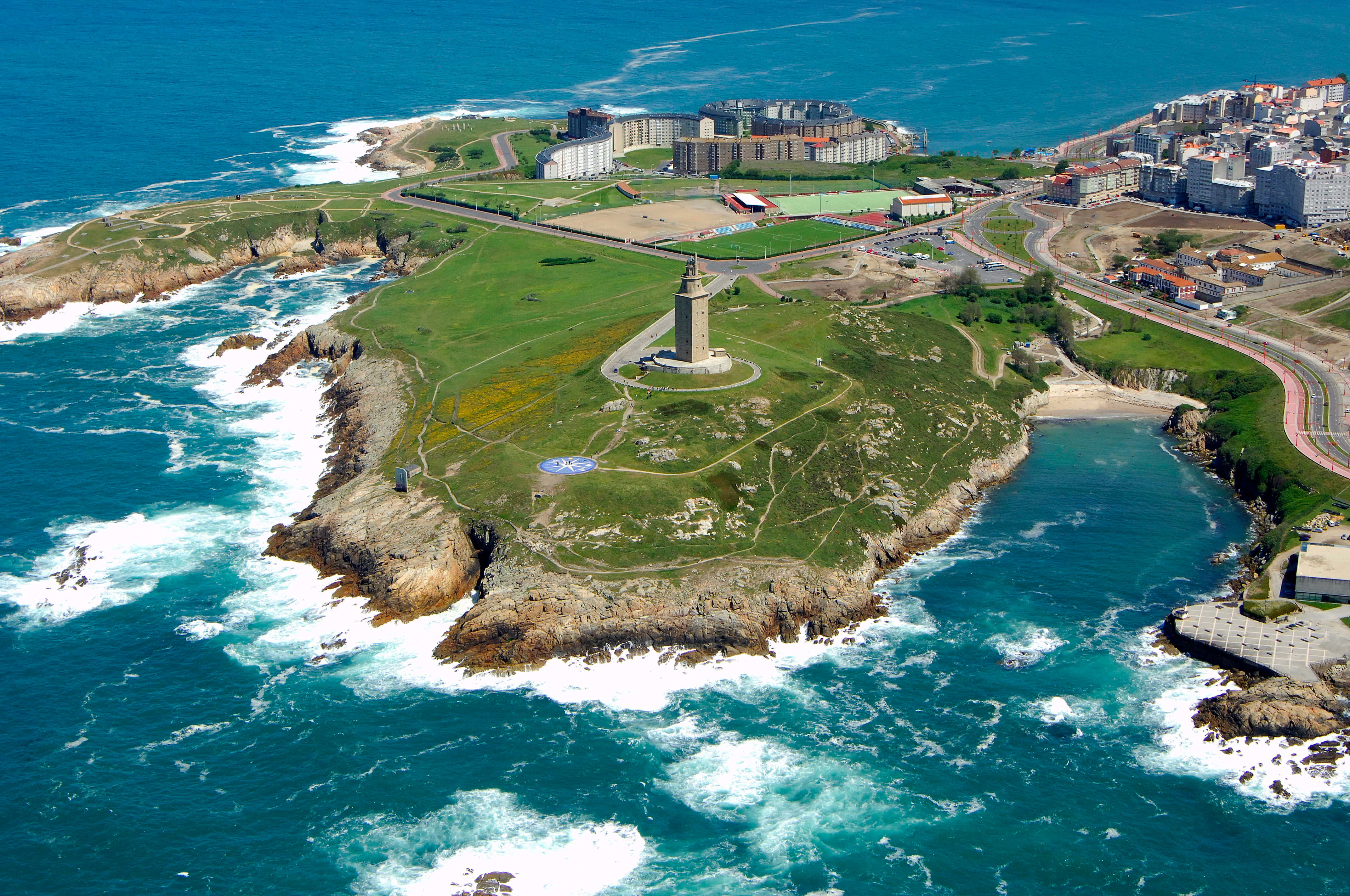 Tower Of Hercules, coastal peninsula, grassy headland, 4K Desktop Wallpaper