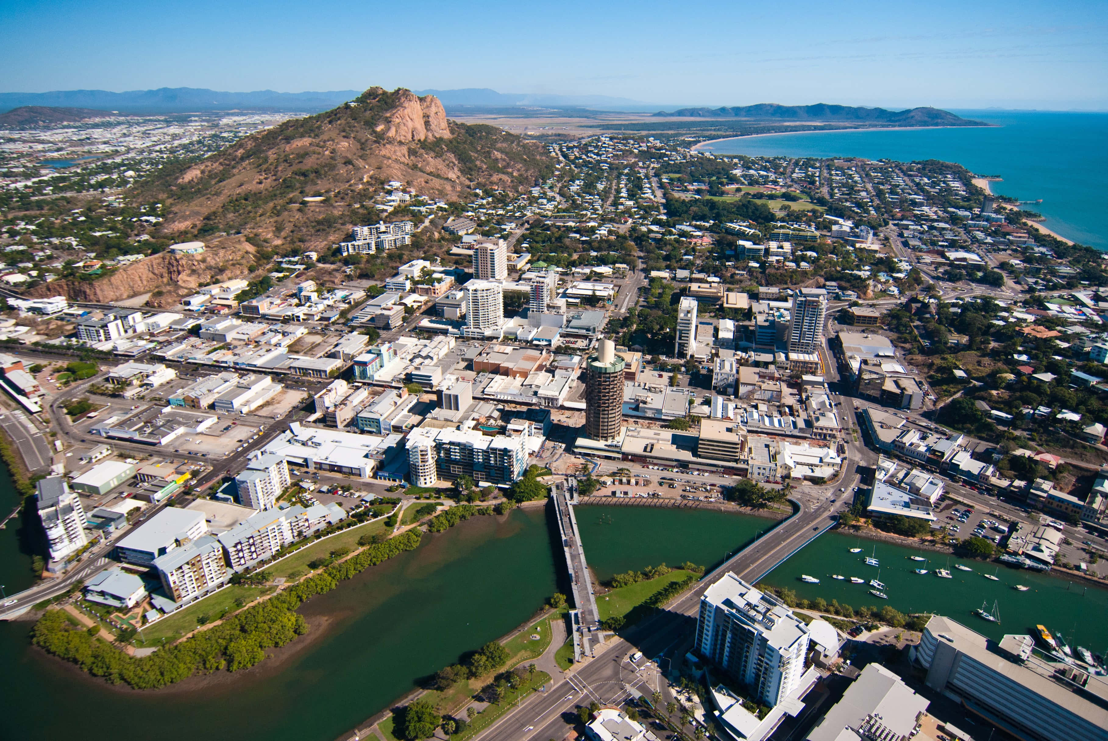 Townsville, coastal city, rocky hill, 2K Desktop Wallpaper