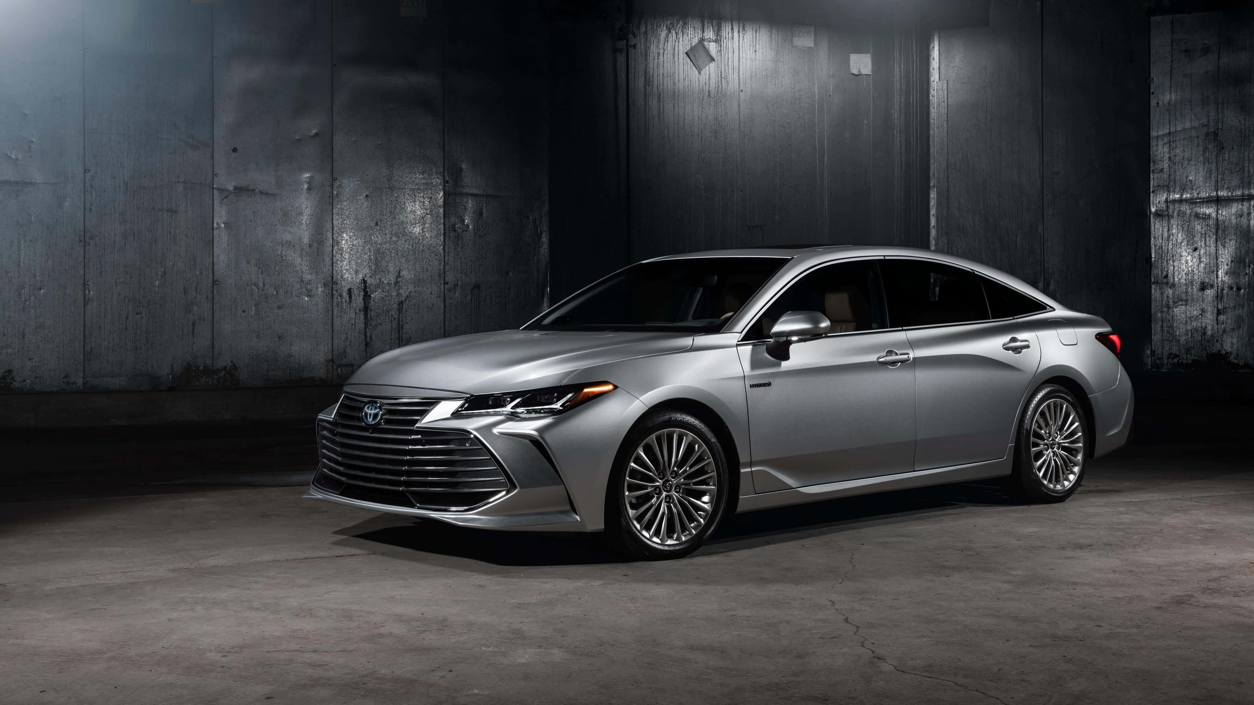 Toyota Avalon, sleek silver, sedan, 4K Desktop Wallpaper