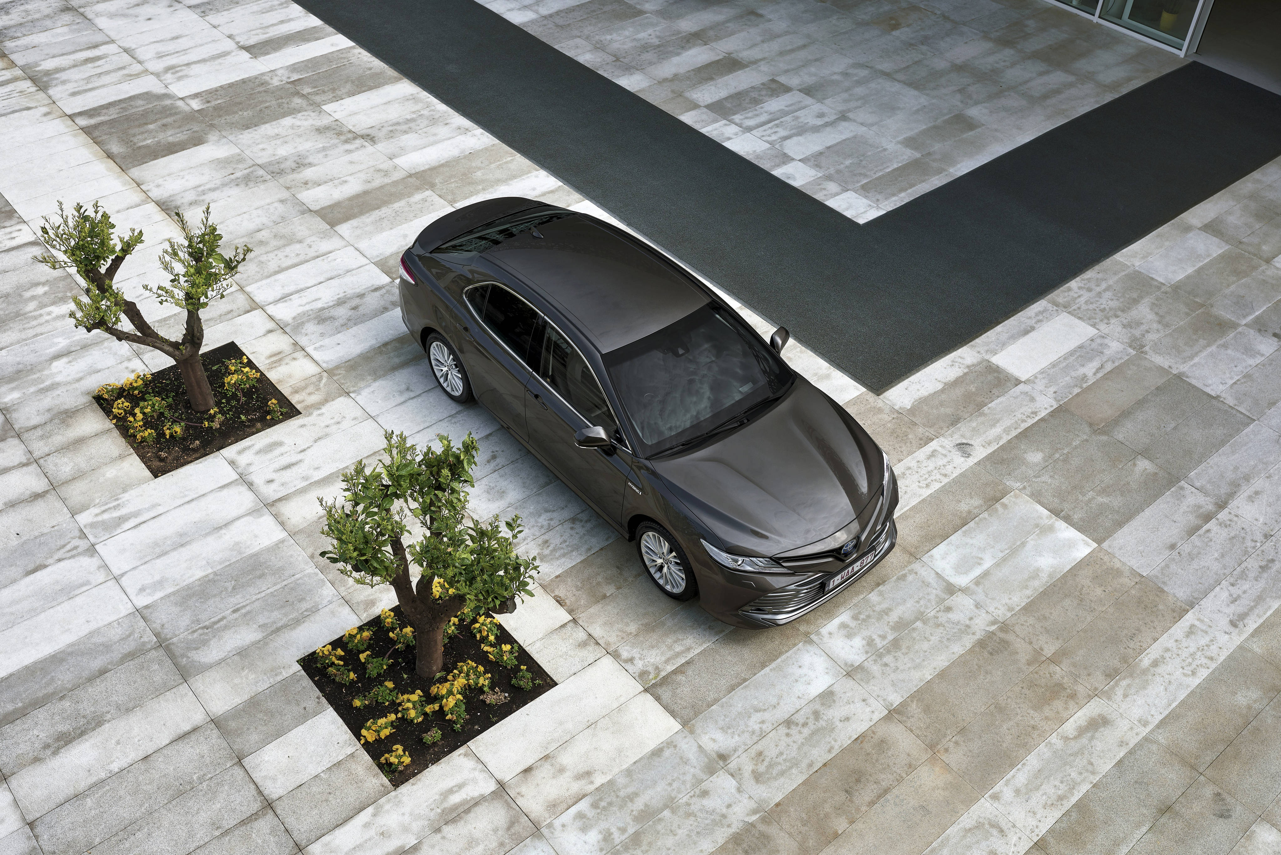 Toyota Camry, dark gray, sedan, 4K Desktop Wallpaper