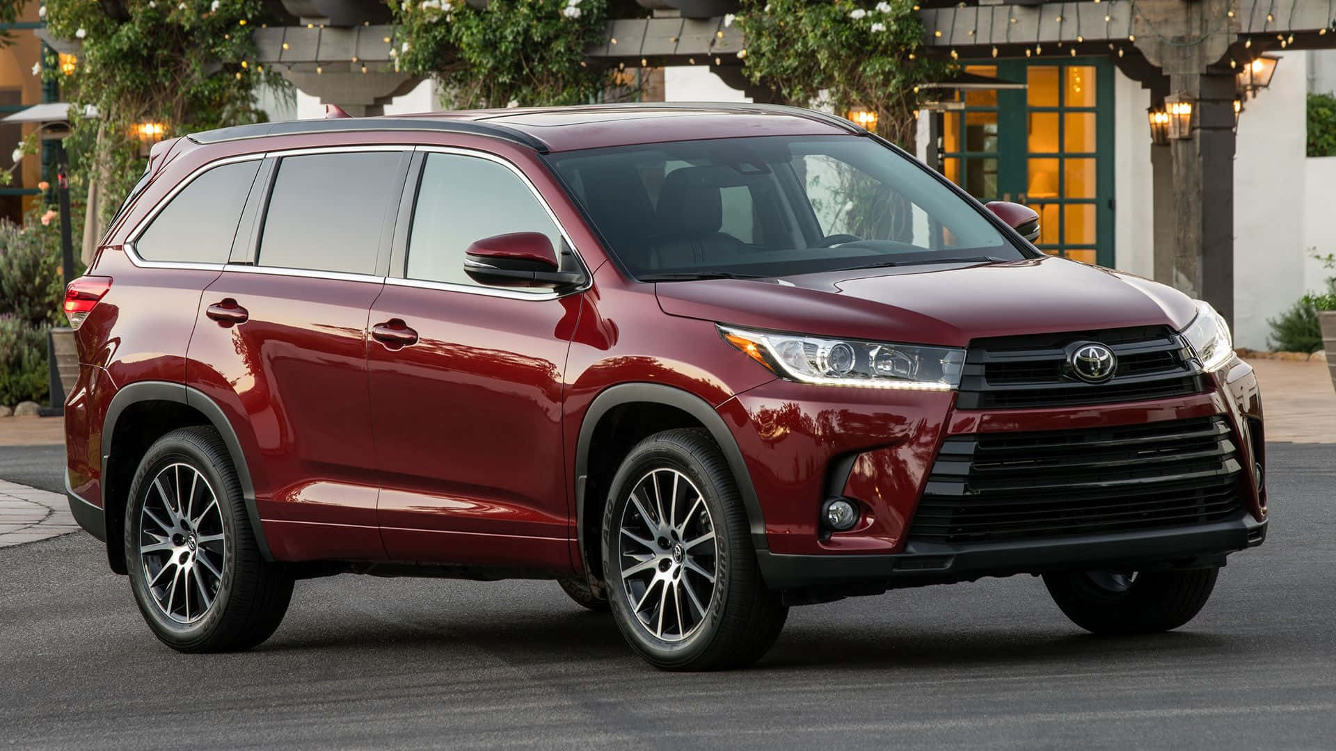 Toyota Highlander, glossy maroon, paved driveway, Full HD Desktop Wallpaper