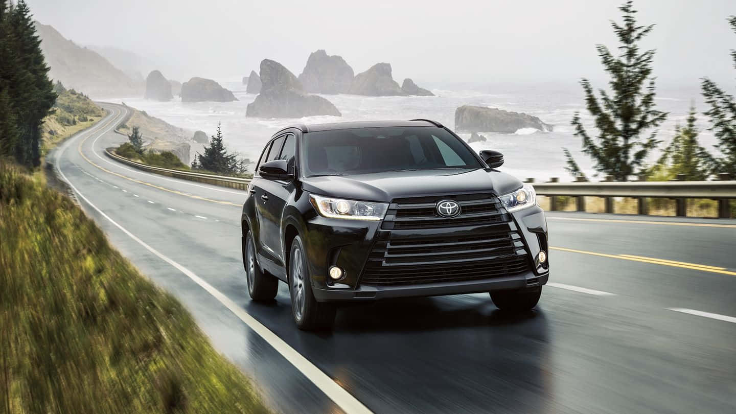 Toyota Highlander, black, coastal highway, HD Desktop Wallpaper