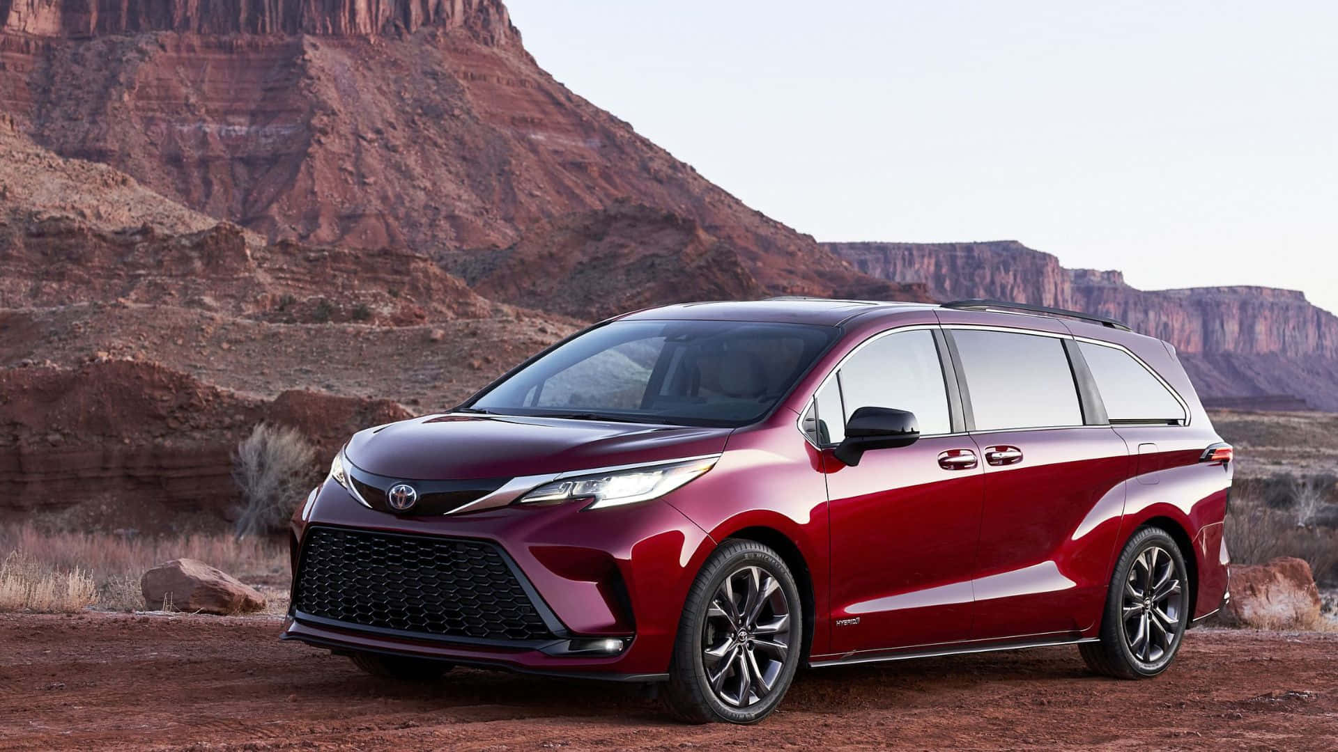 Toyota Sienna, glossy red, reddish dirt, Full HD Desktop Wallpaper