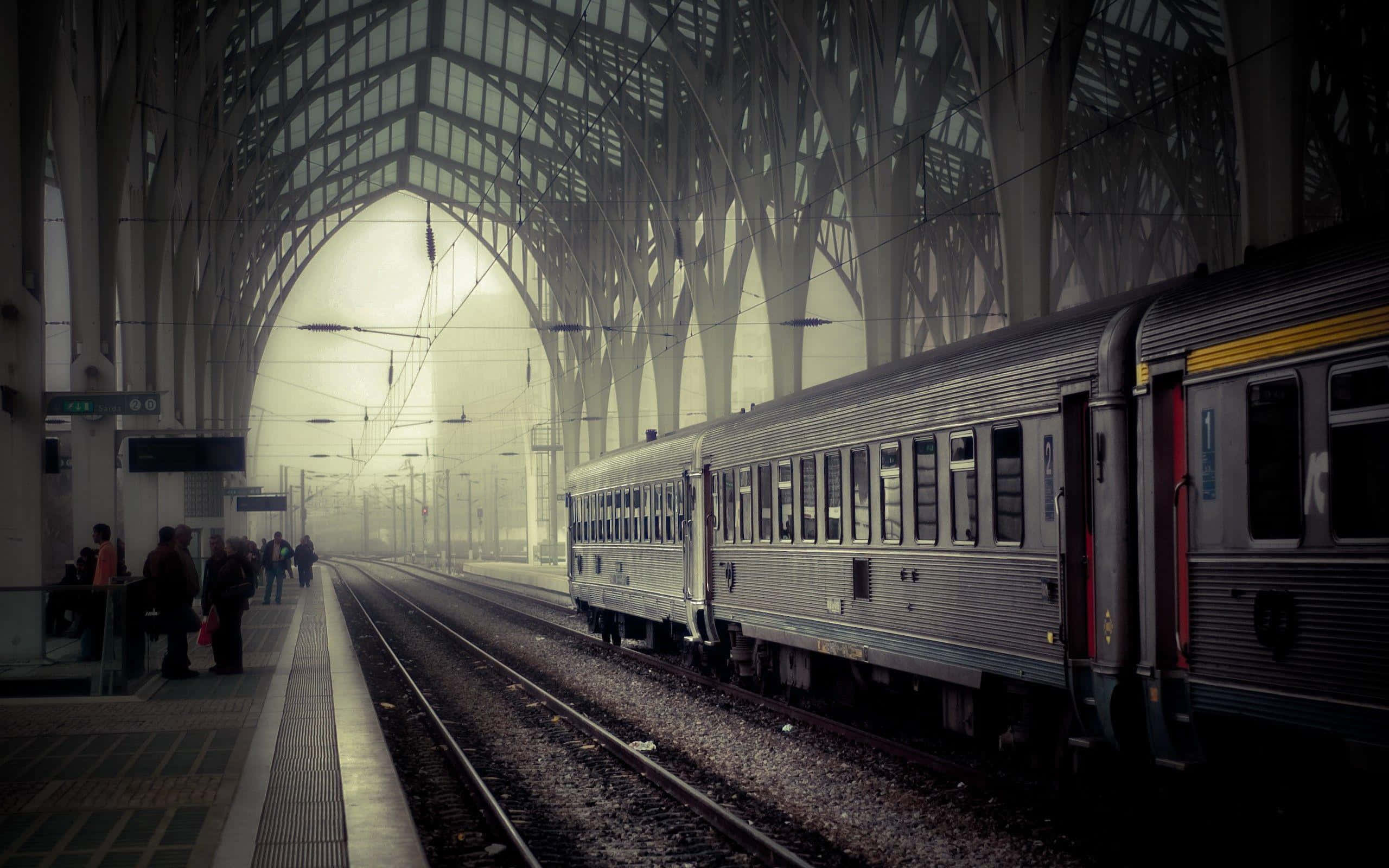 misty, architectural, train station, 2K Desktop Wallpaper