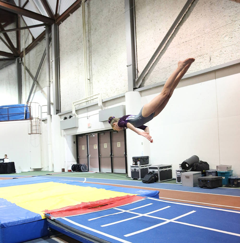 trampoline, tumbling gymnastics, colorful padded mat, SD Phone Wallpaper
