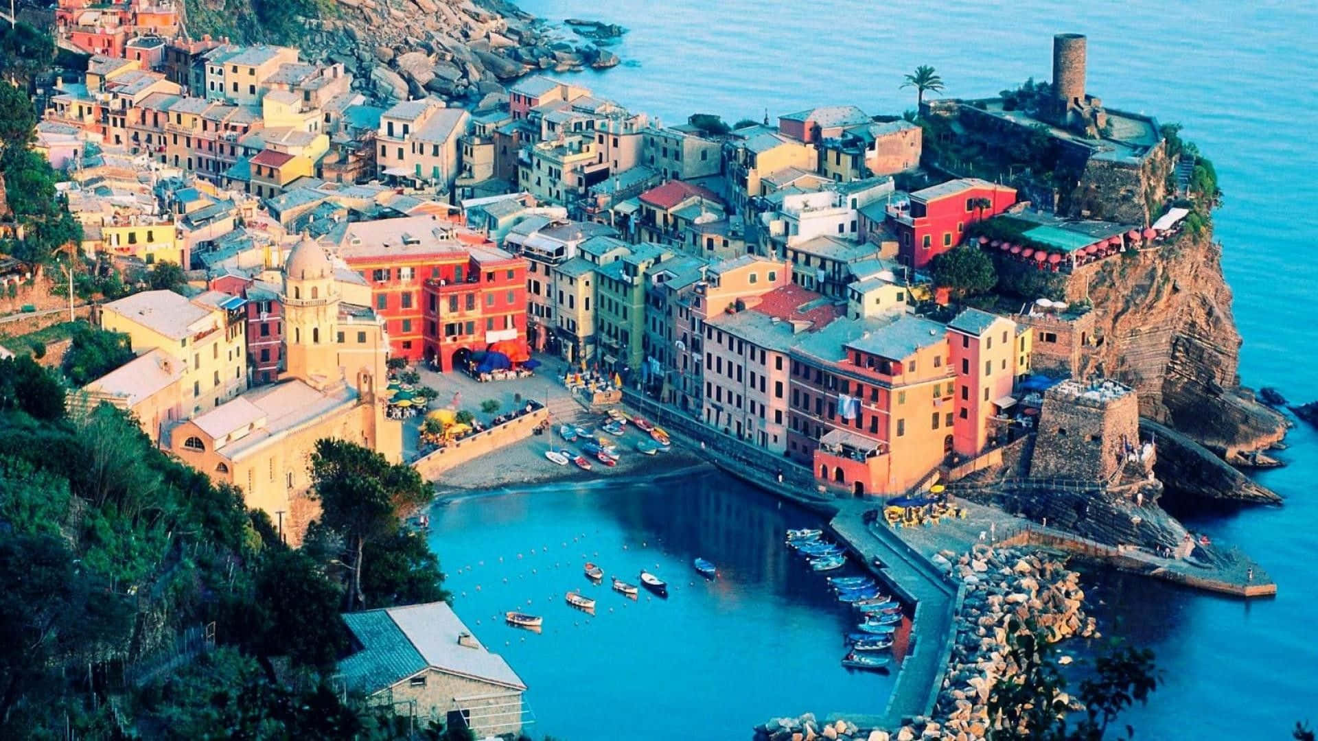picturesque coastal village, dusk, cliffside village, Full HD Desktop Wallpaper