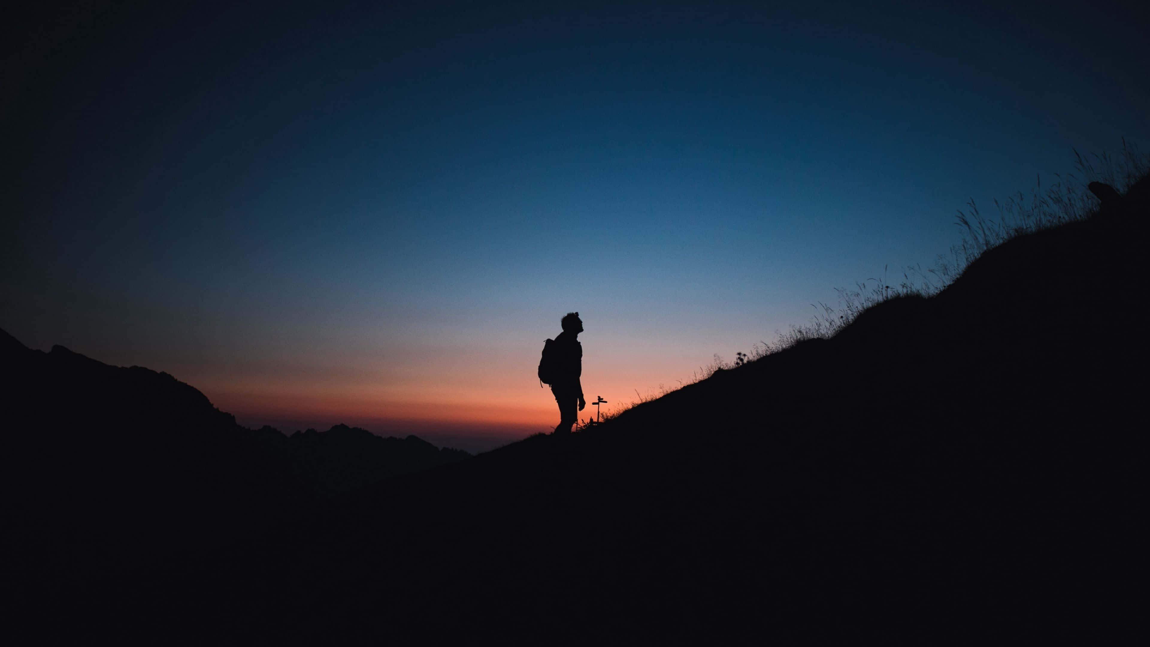 hiker, mountain ridge, twilight, 4K Desktop Wallpaper