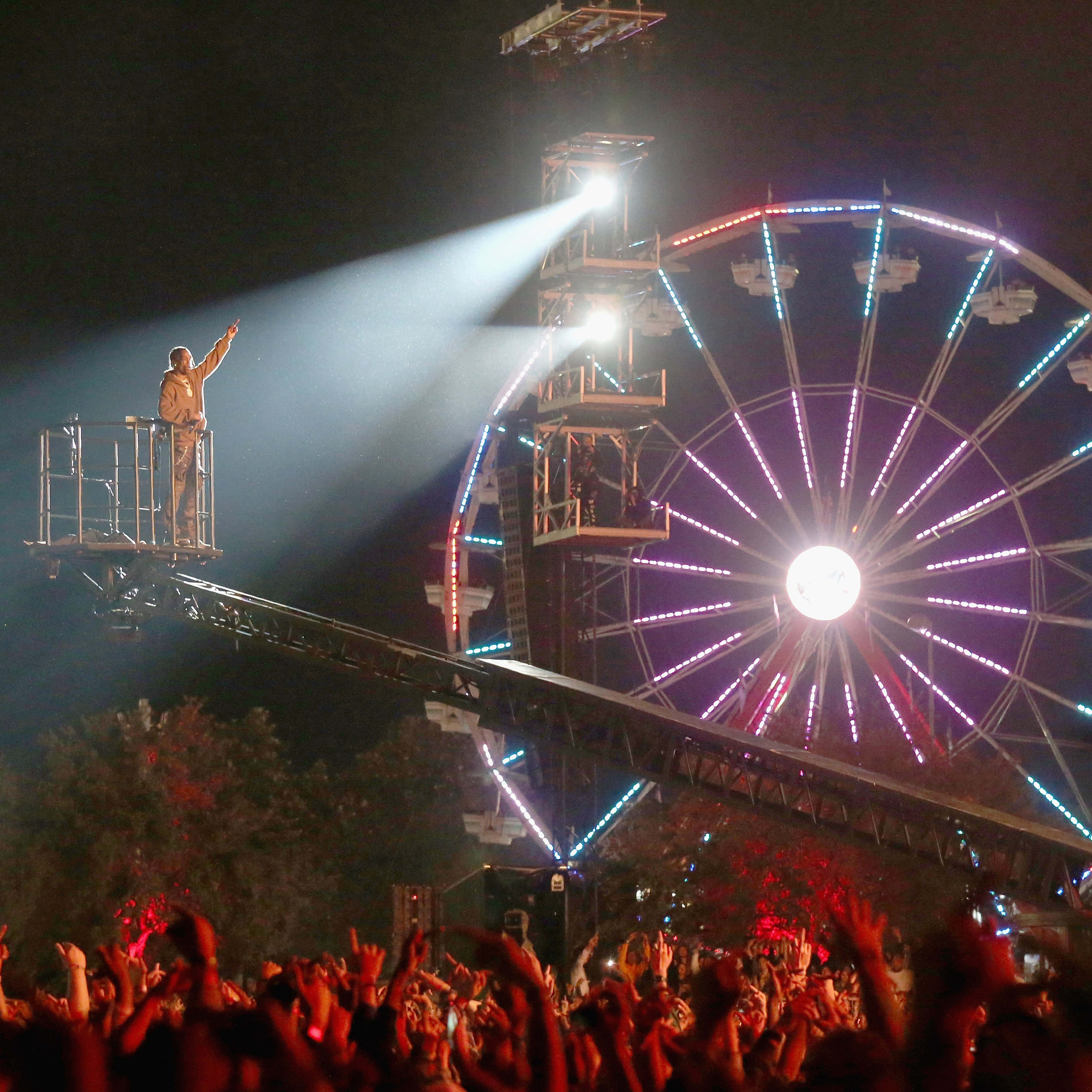 Travis Scott Concert, Ferris wheel, night, 2K Desktop Wallpaper