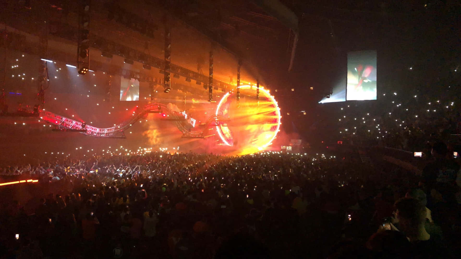 Travis Scott, concert, firey circular stage light, Full HD Desktop Wallpaper
