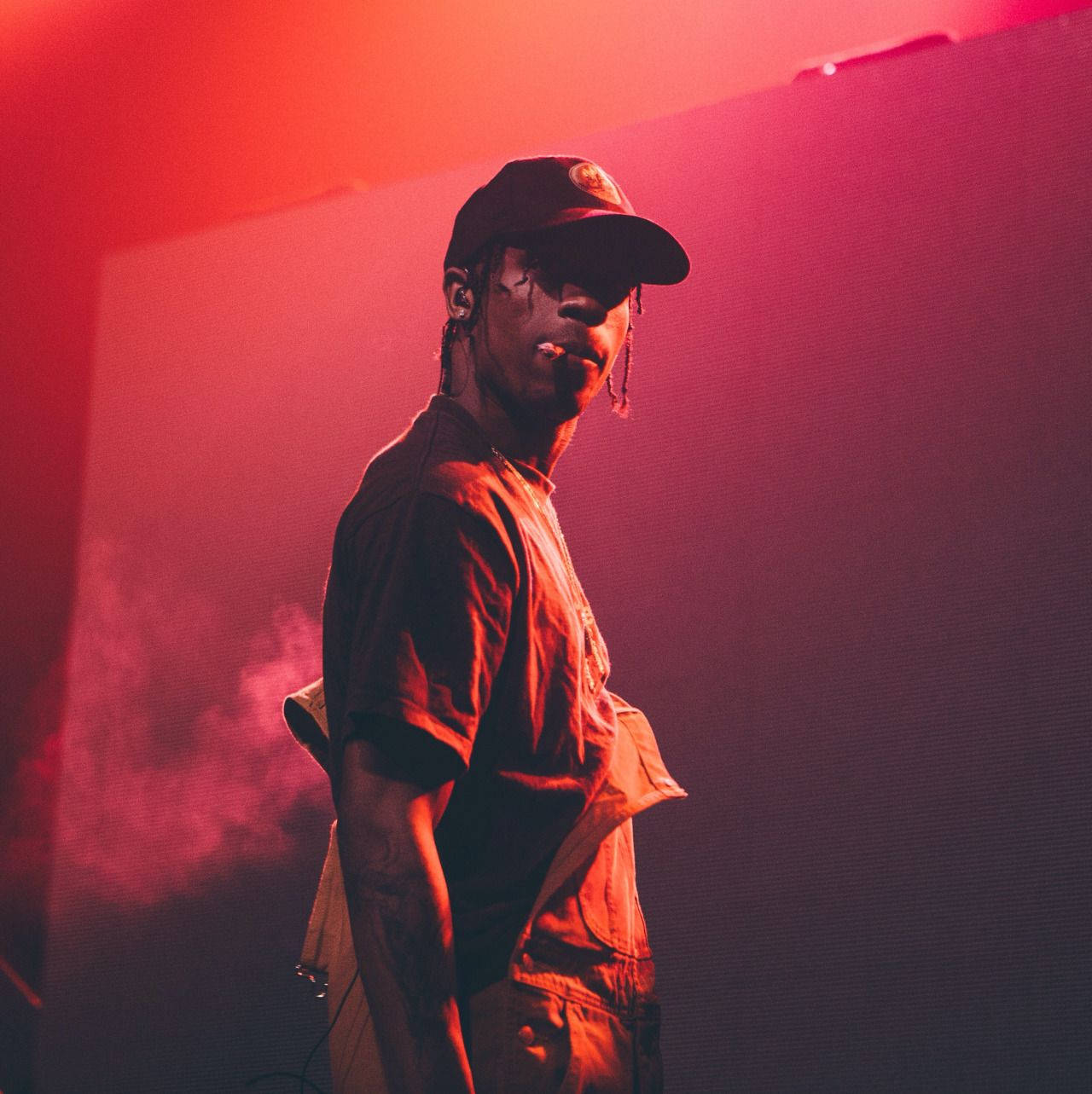 Travis Scott, concert stage, red lighting, HD Phone Wallpaper