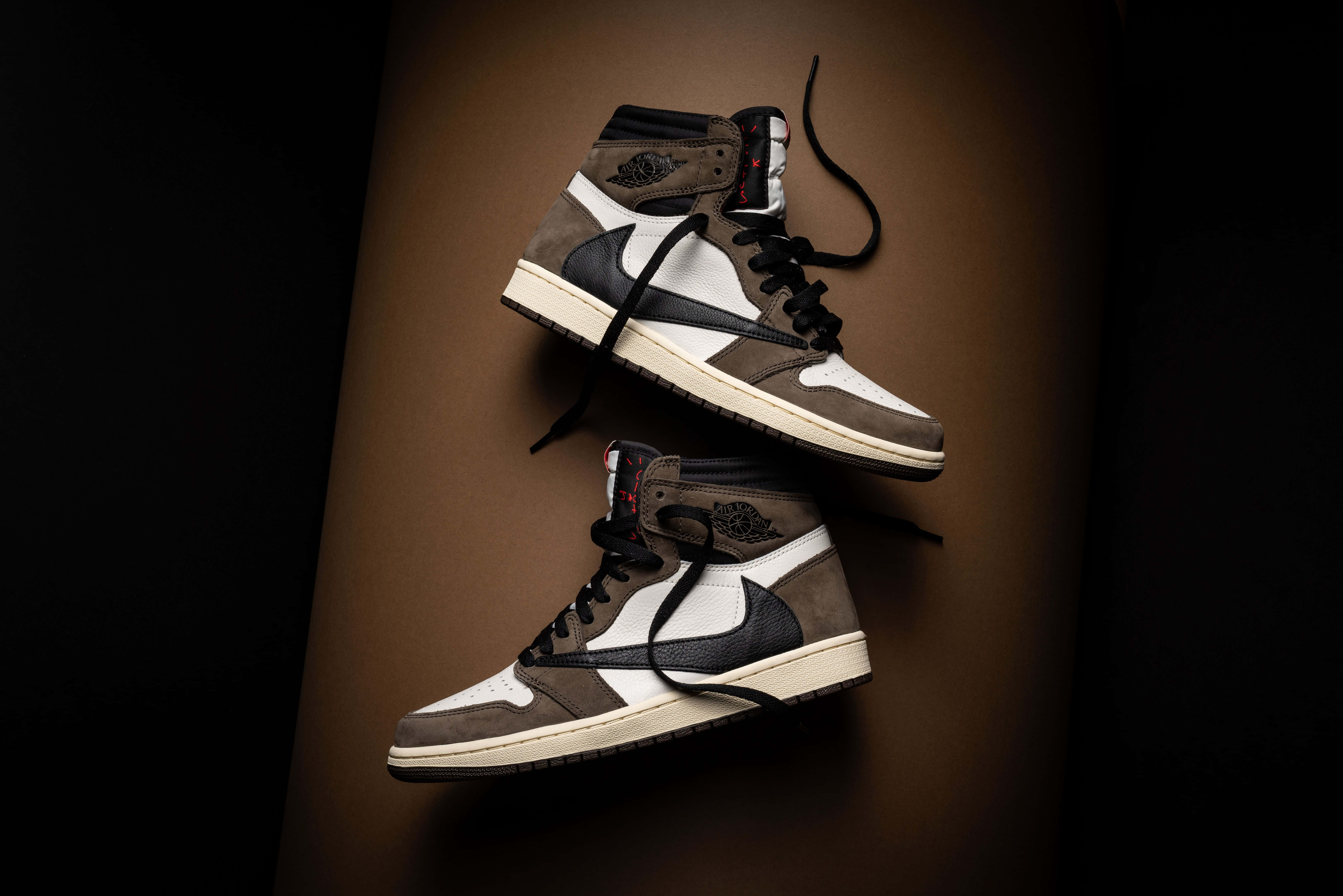 Travis Scott, Jordan 1, brown white and black accents, 5K Desktop Wallpaper