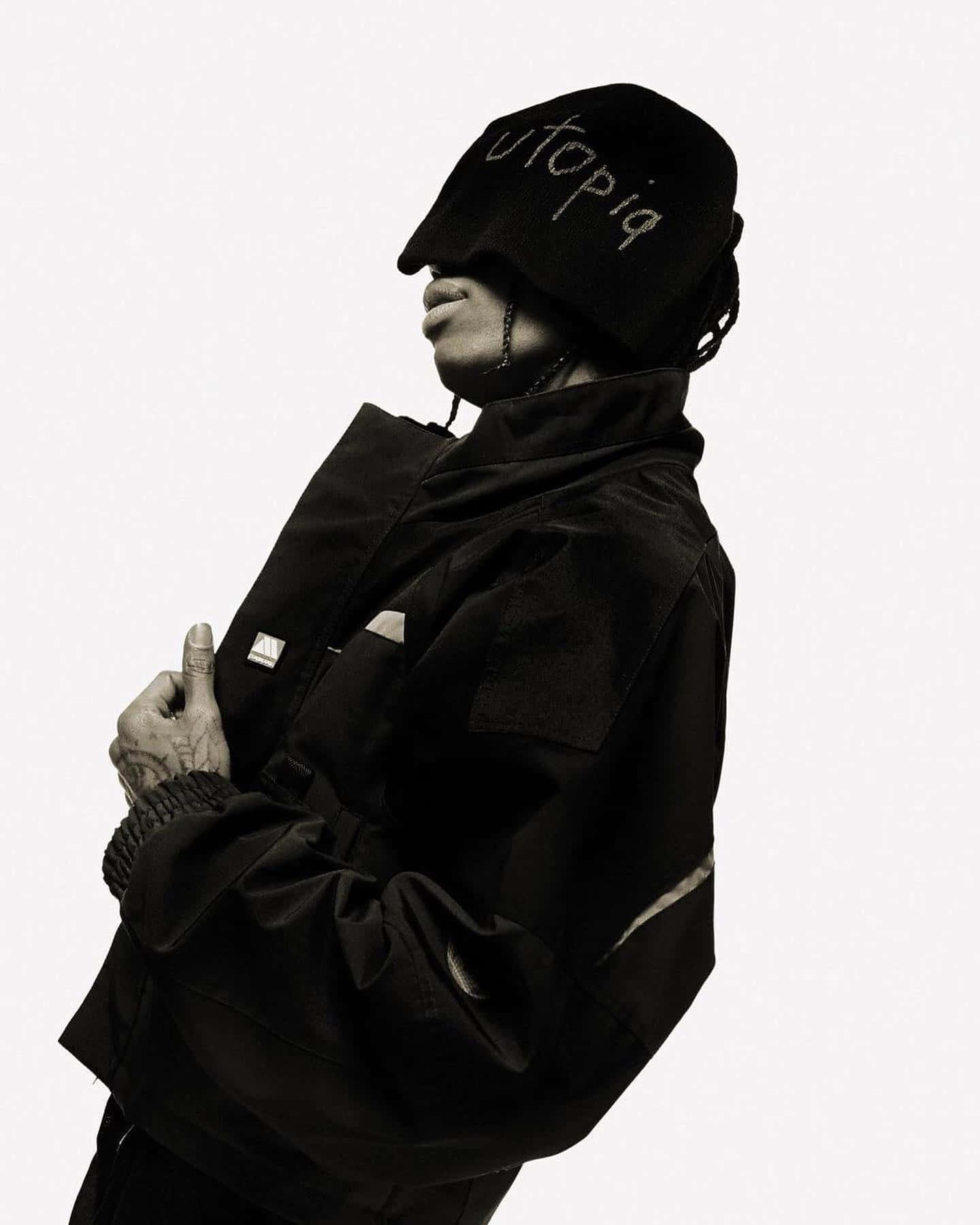 Travis Scott Utopia, black outfit, blindfolded hat, HD Phone Wallpaper