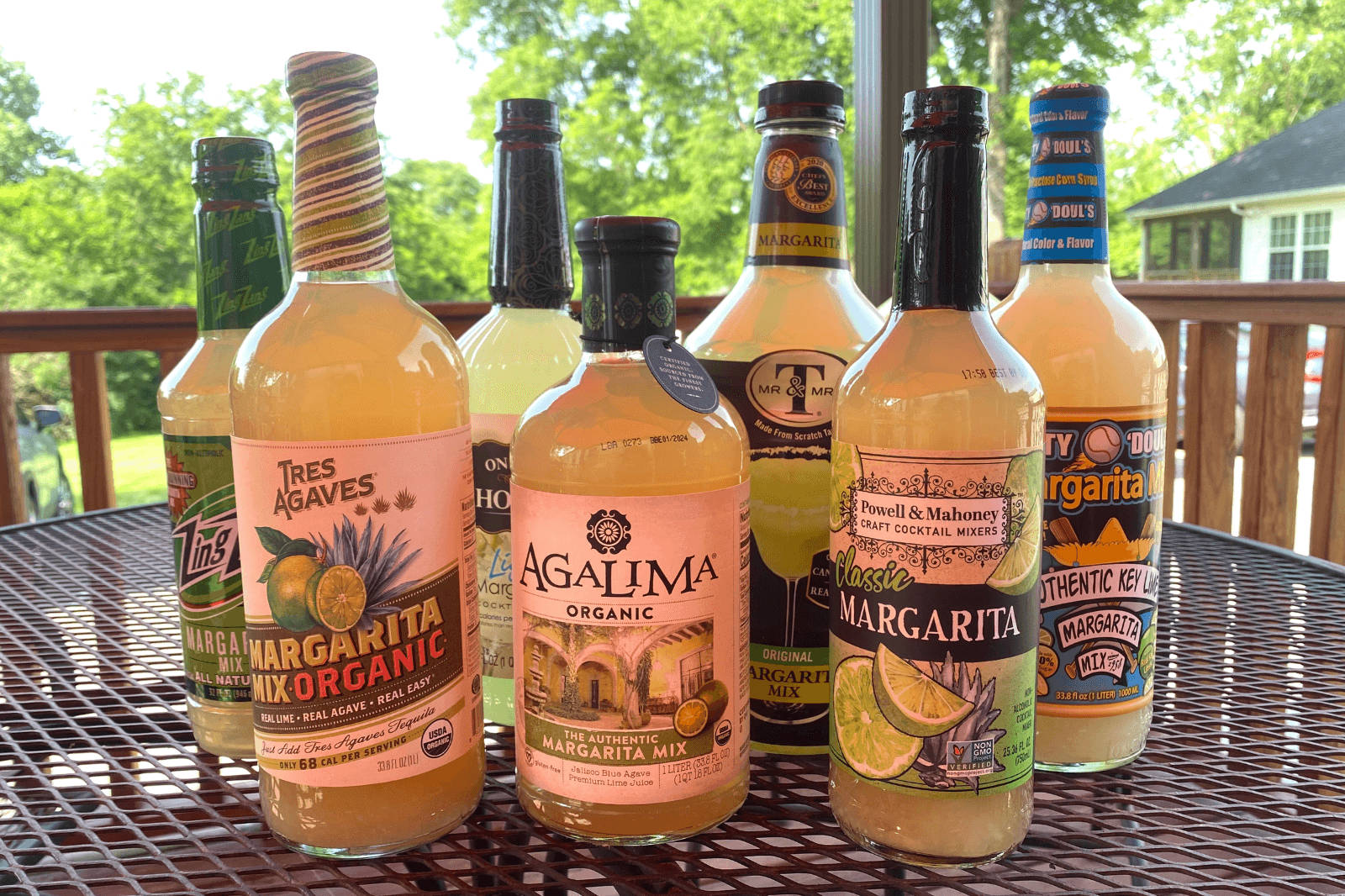 Tres Agaves Margarita Mix, organic brands, metal patio table, HD Desktop Wallpaper