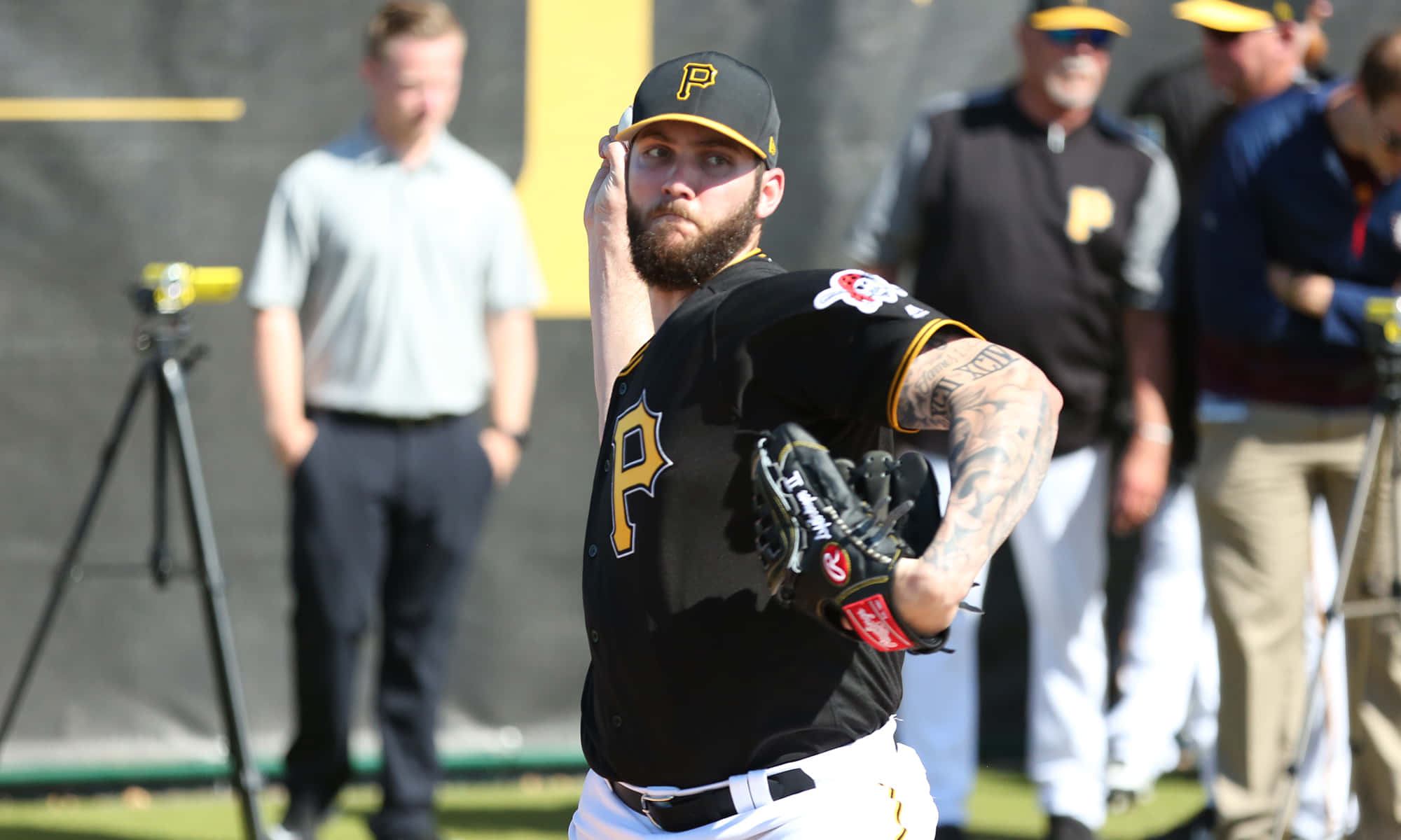 Trevor Williams, black and gold uniform, sunny field, Full HD Desktop Wallpaper