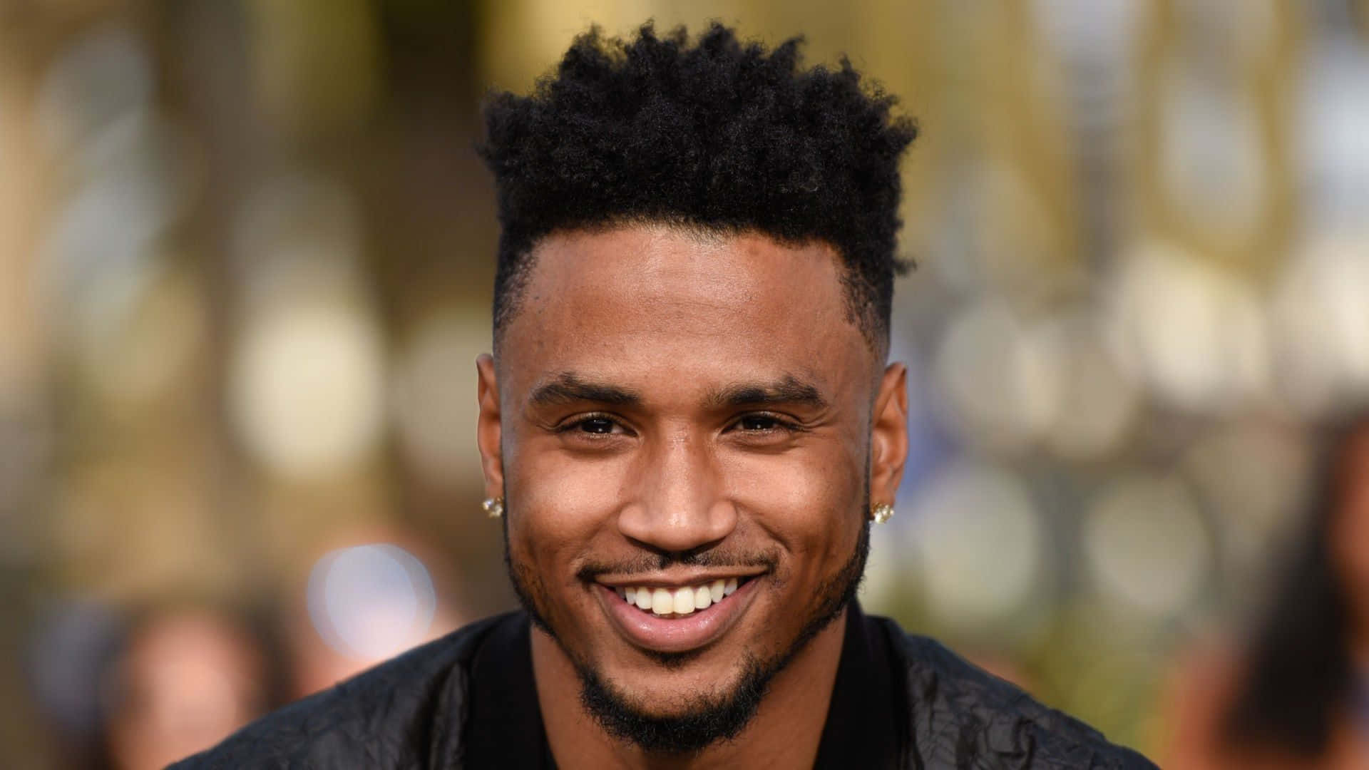 Trey Songz, curly black hair, gold earrings, Full HD Desktop Wallpaper