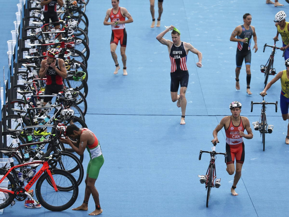 Triathlon, bike station, blue transition zone, SD Desktop Wallpaper