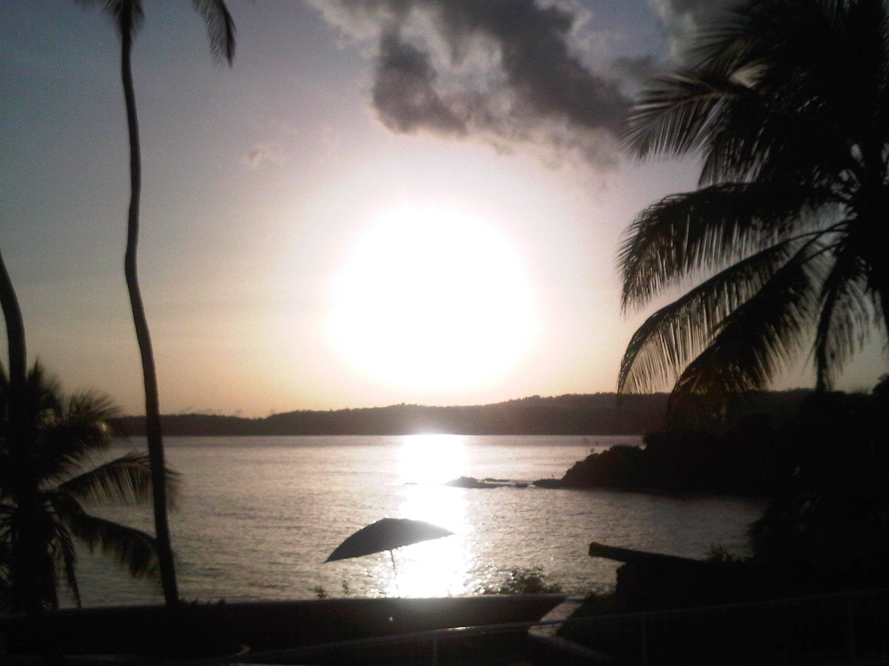 Trinidad And Tobago, Radiant Sunset, calm tropical water, HD Desktop Wallpaper
