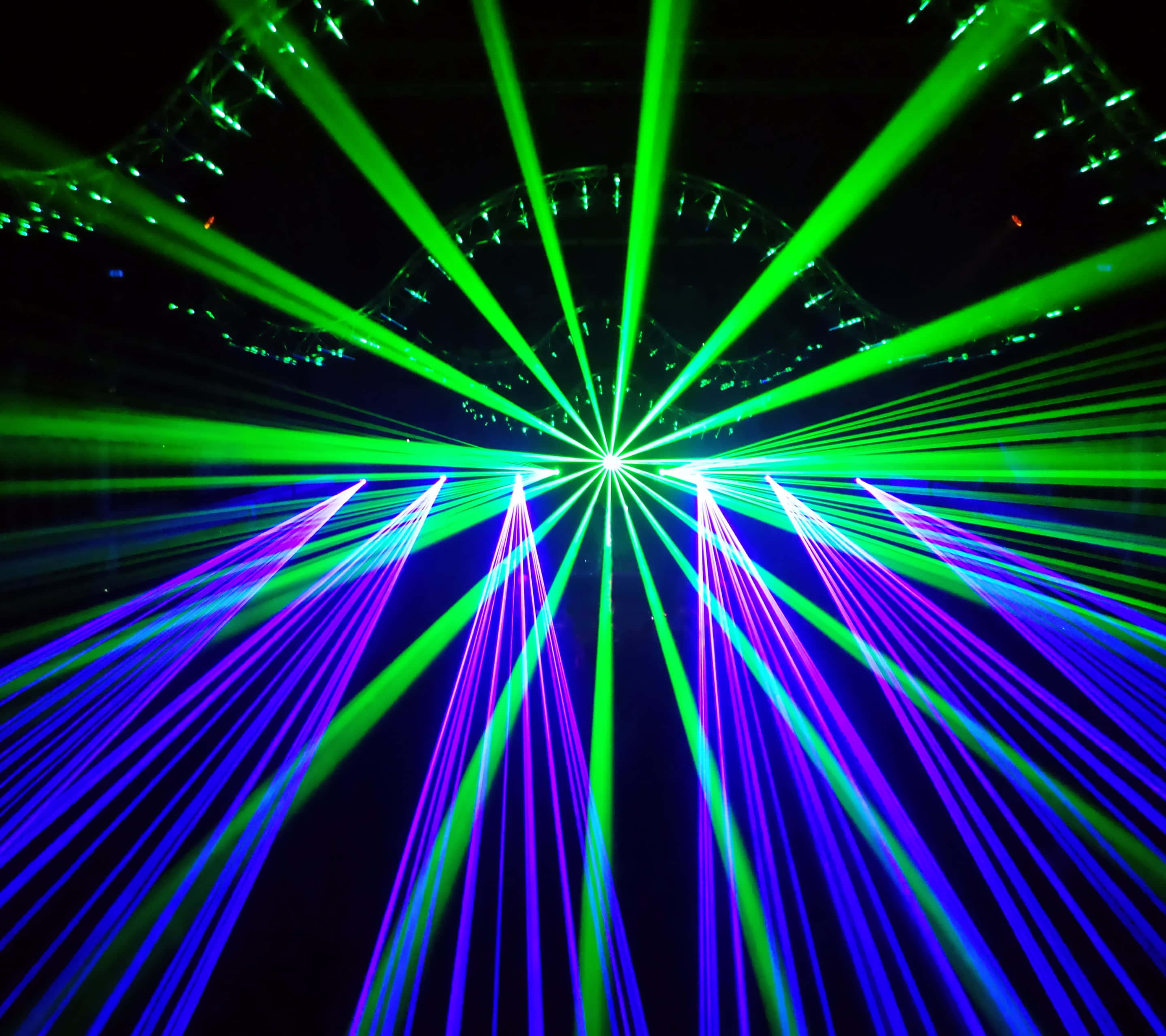 Trippy Neon Lights, vibrant green, purple laser beams, 2K Desktop Wallpaper