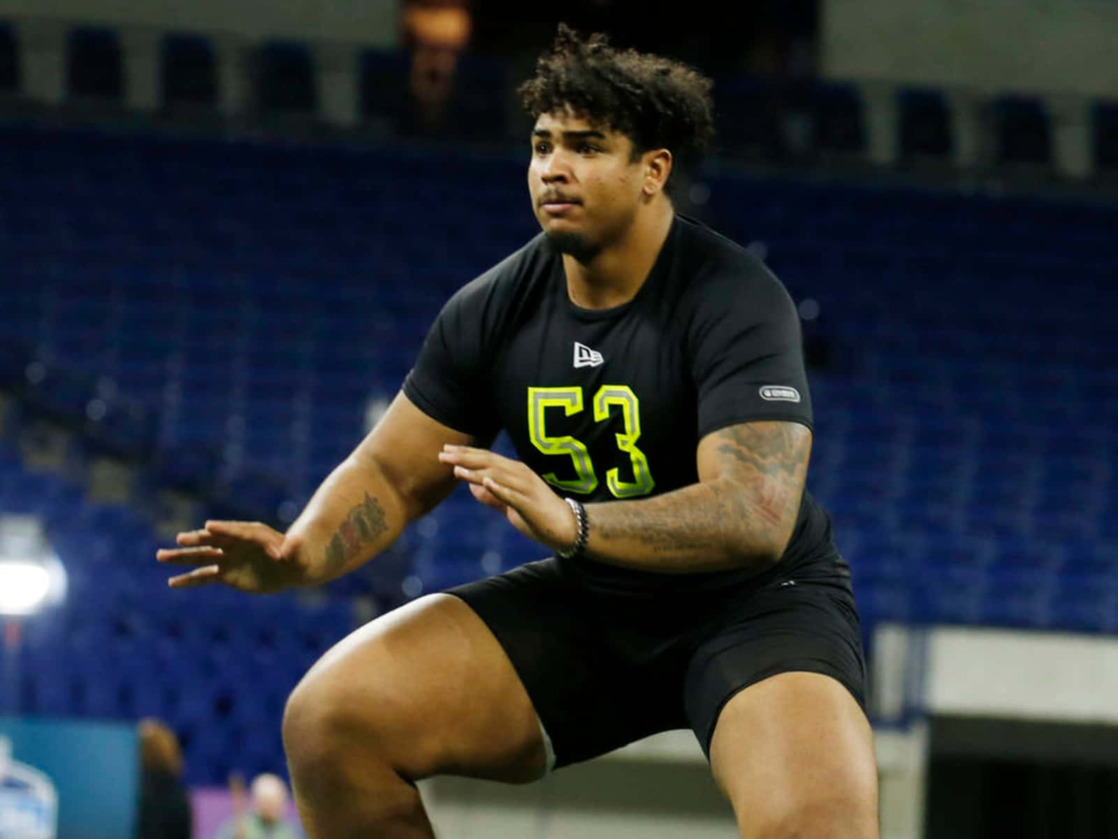 Tristan Wirfs, neon green number 53, black gear, HD Desktop Wallpaper