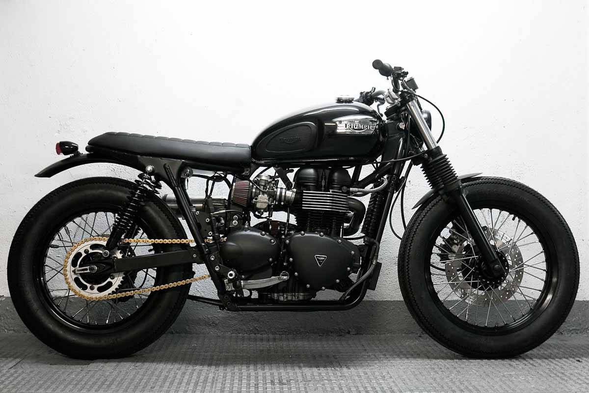Triumph Bonneville 2007, black, chrome accents, SD Desktop Wallpaper