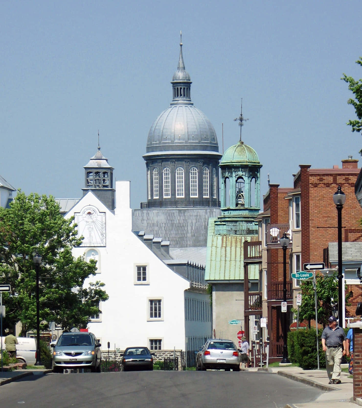 Trois Rivieres, gray dome, copper-green bell tower, HD Phone Wallpaper