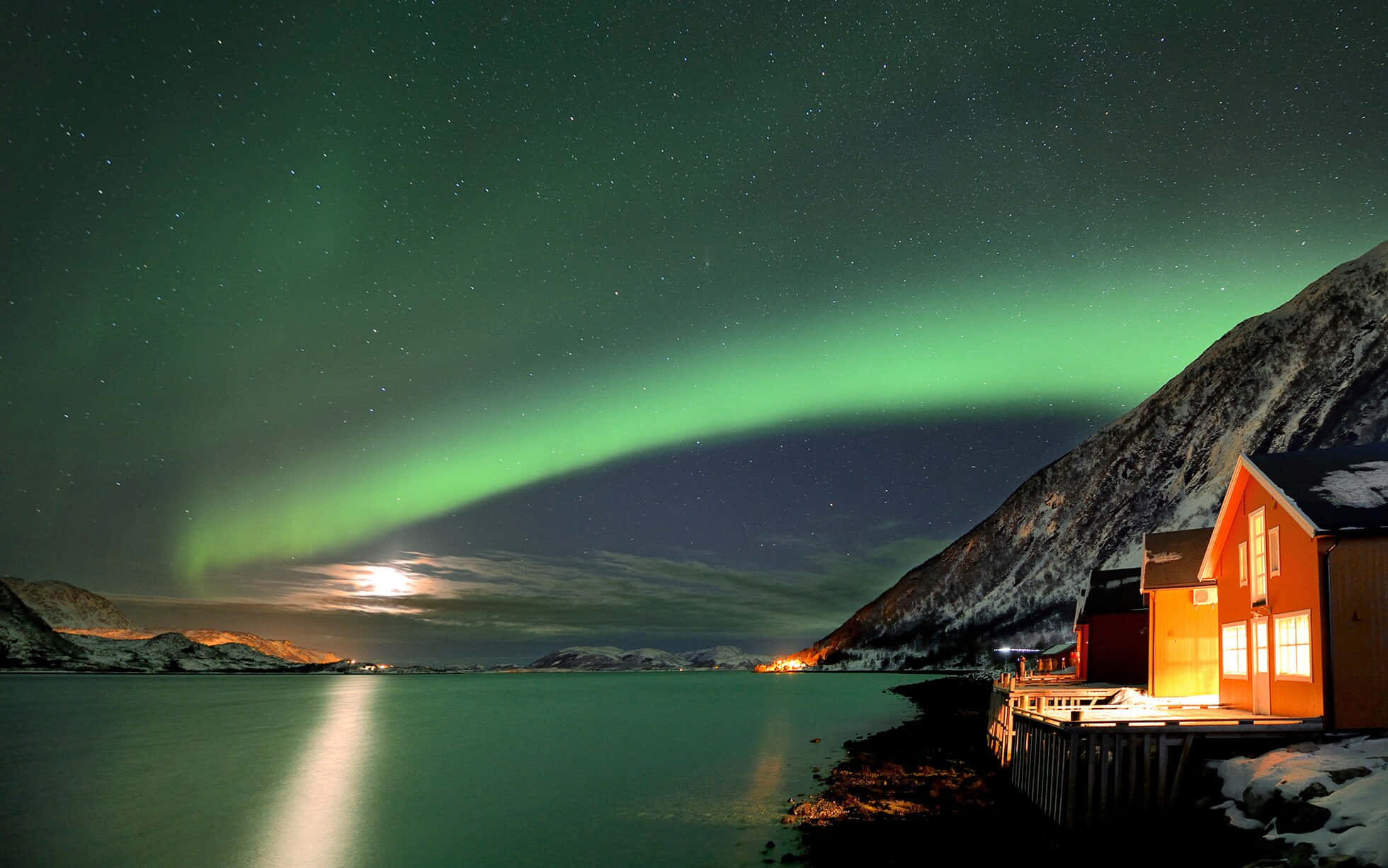Tromsø, aurora borealis, waterfront cabin, Full HD Desktop Wallpaper