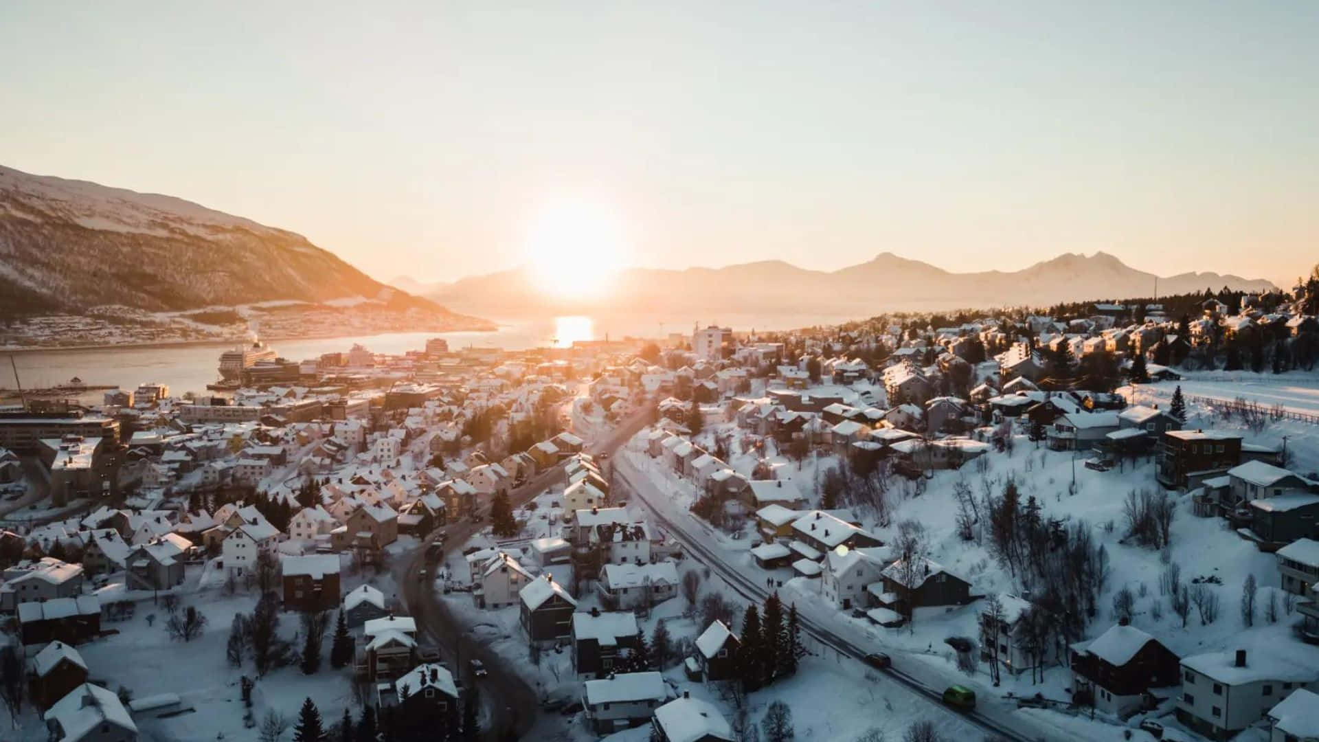 Tromsø, northern lights, golden sunrise, Full HD Desktop Wallpaper