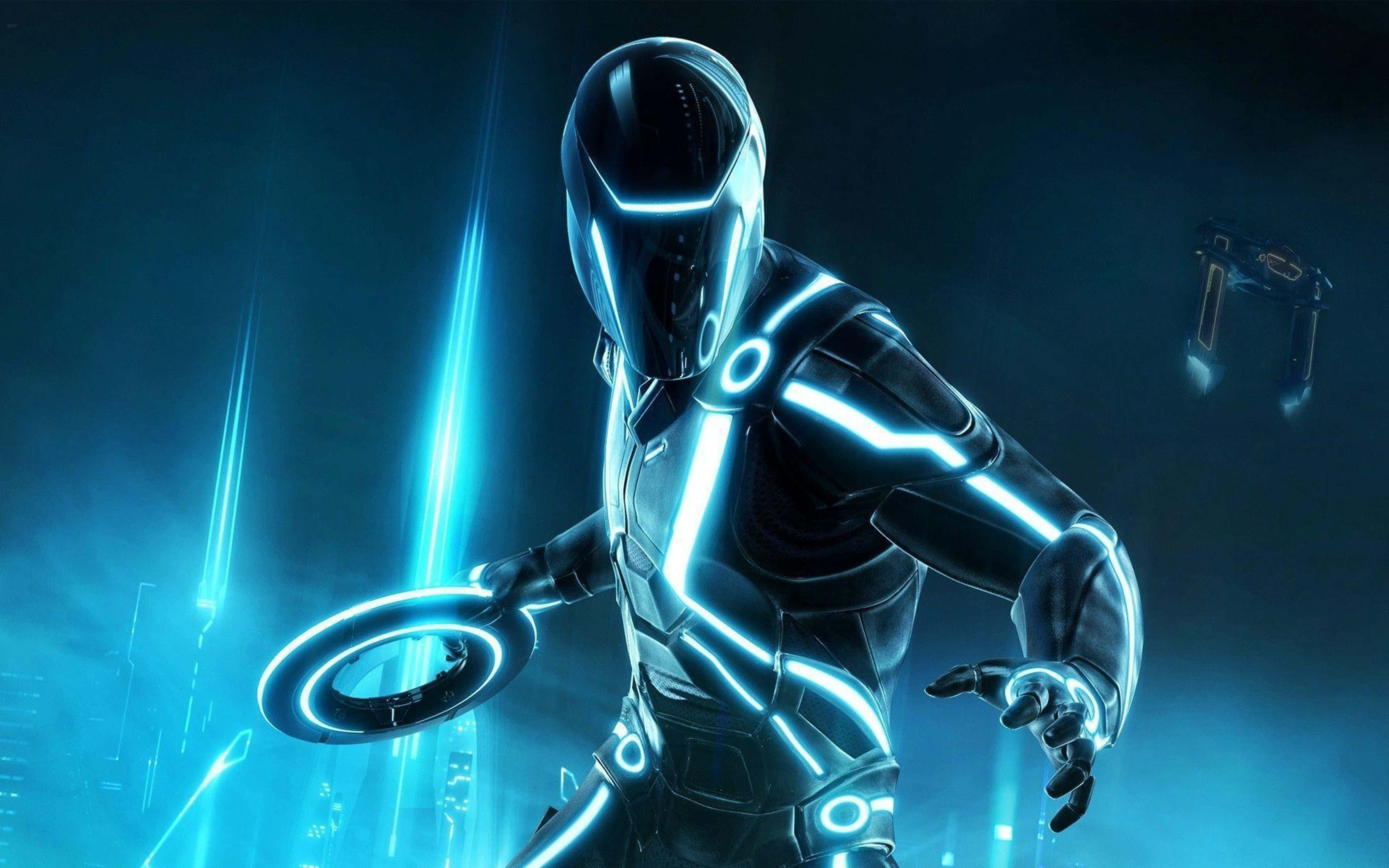 Tron, 4K, glowing blue suit, 4K Desktop Wallpaper