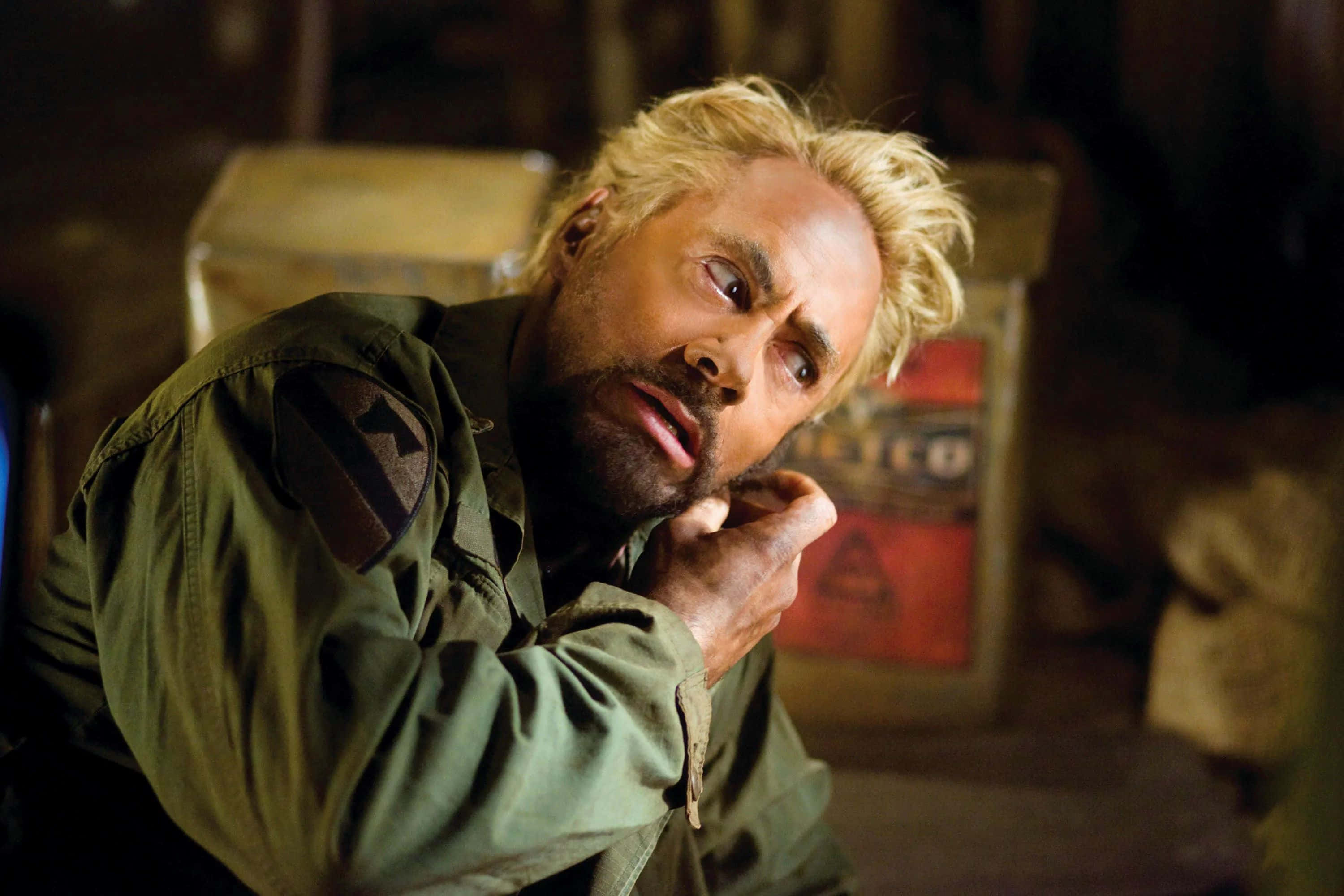 Tropic Thunder, blonde hair, beard, 2K Desktop Wallpaper