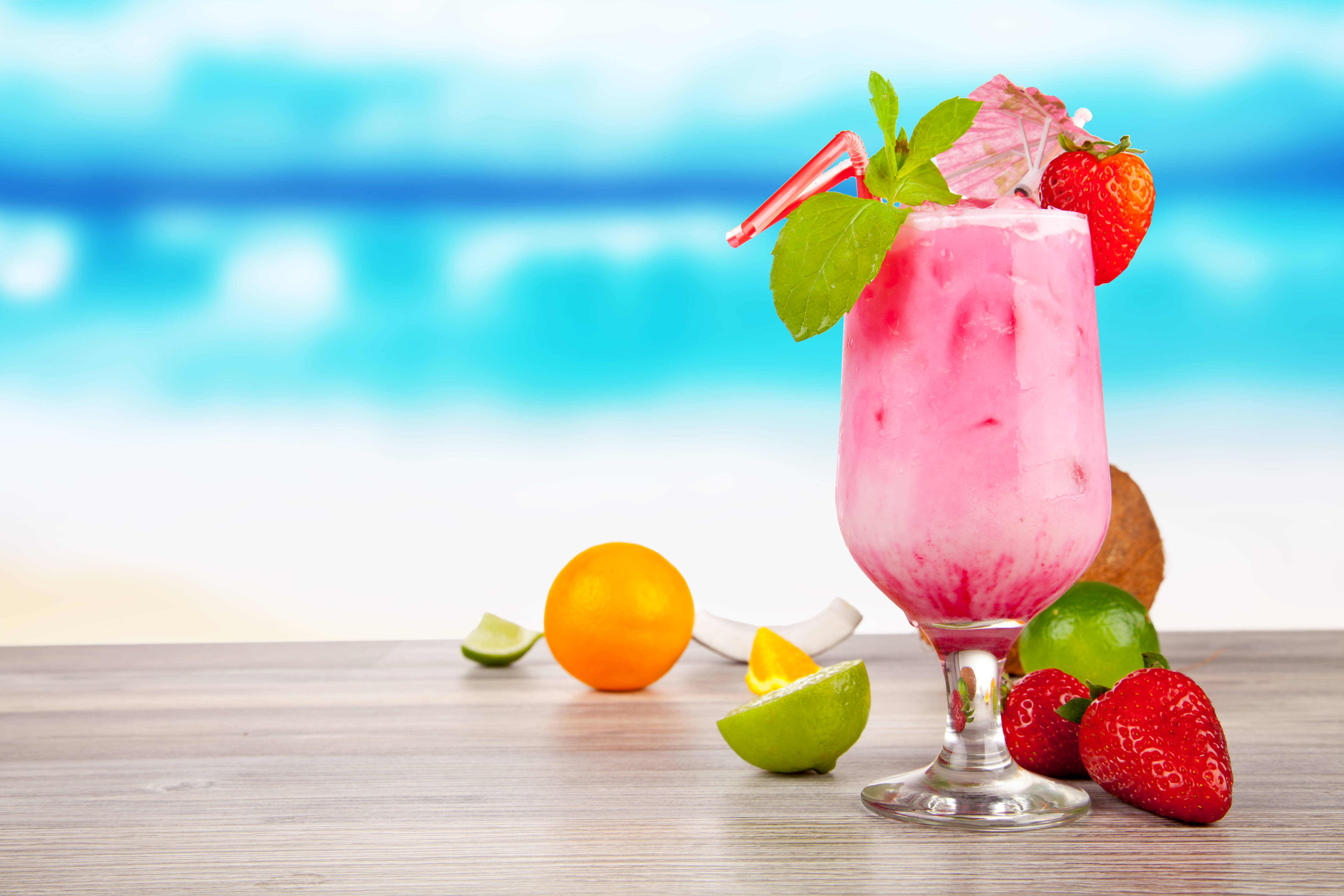 lime and strawberry smoothie, vibrant pink tropical drink, strawberry mint, 5K Desktop Wallpaper