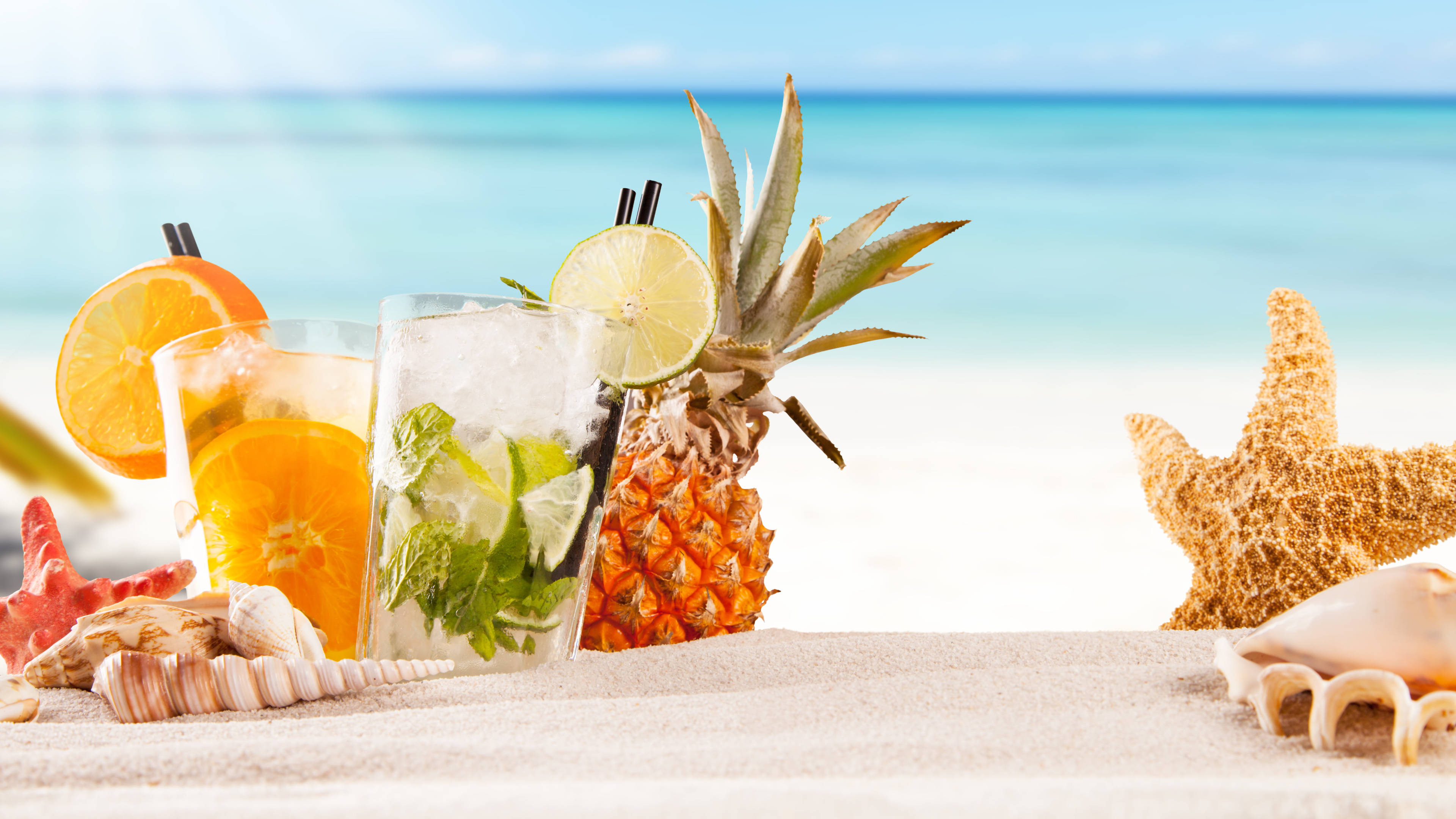 fruity gin mix, tropical drink, pineapple, 4K Desktop Wallpaper