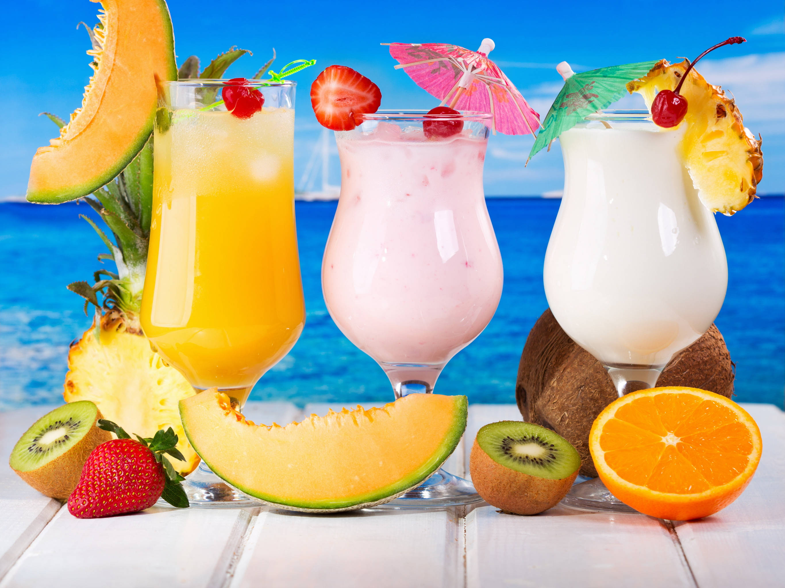 tropical fruit smoothies, umbrellas, fresh fruit, 2K Desktop Wallpaper