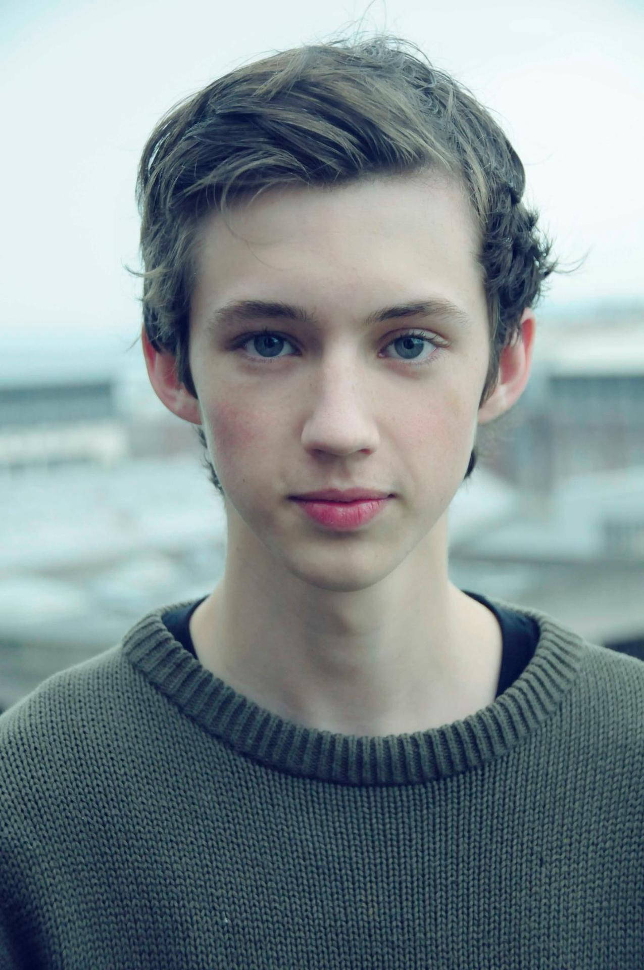 Troye Sivan, blue eyes, tousled brown hair, Full HD Phone Wallpaper