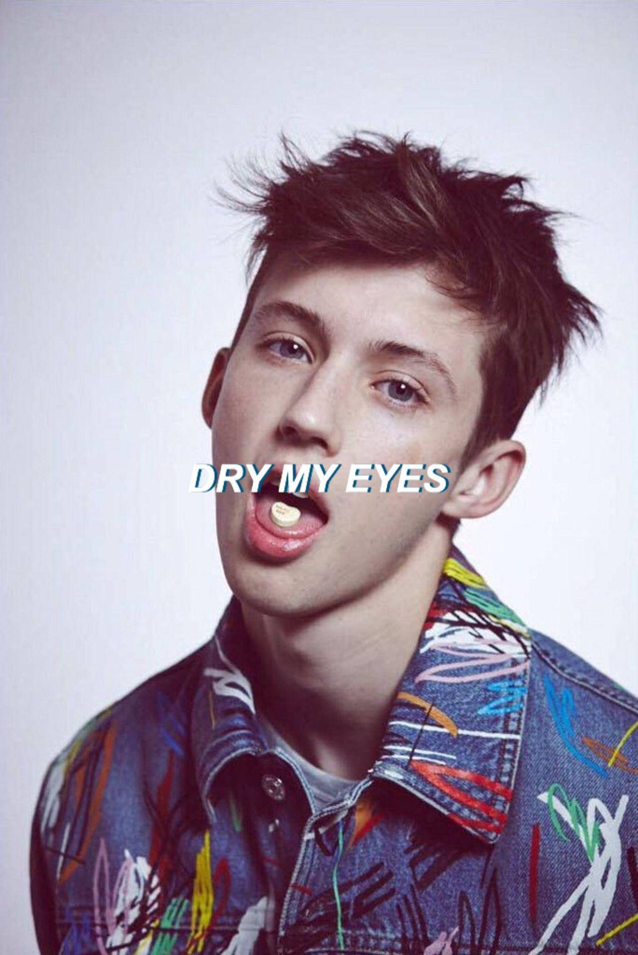 Troye Sivan, dry my eyes, messy hair, HD Phone Wallpaper