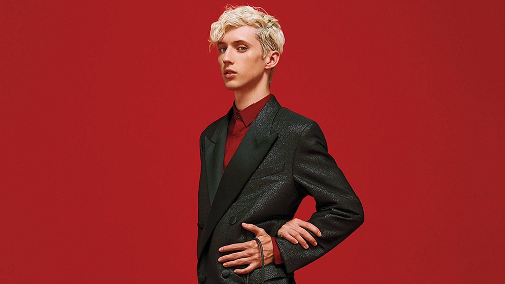 Troye Sivan, platinum blonde hair, textured black blazer, Full HD Desktop Wallpaper
