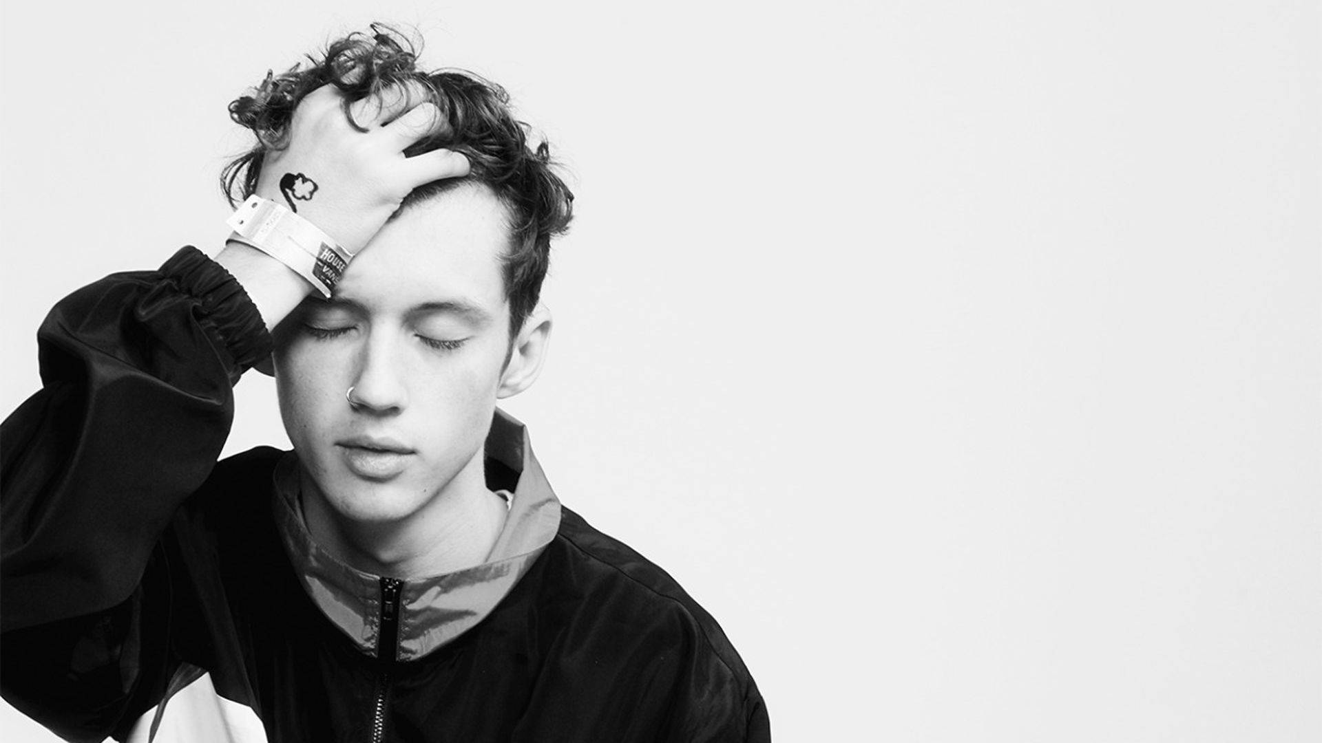 Troye Sivan, curly hair, nose ring, Full HD Desktop Wallpaper