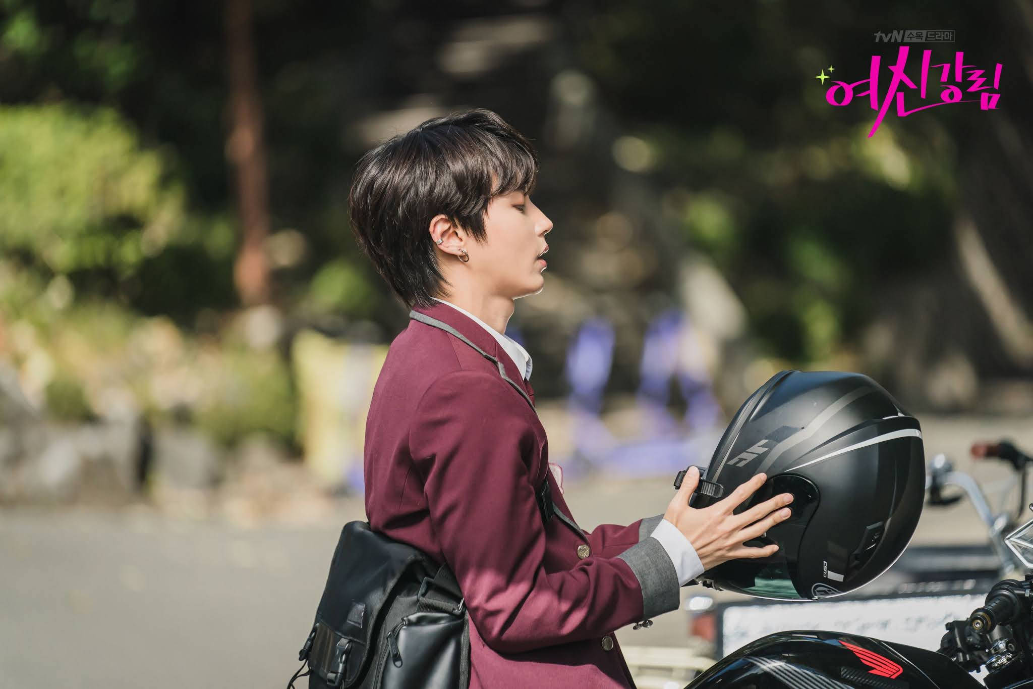 True Beauty, maroon school uniform, black helmet, Full HD Desktop Wallpaper