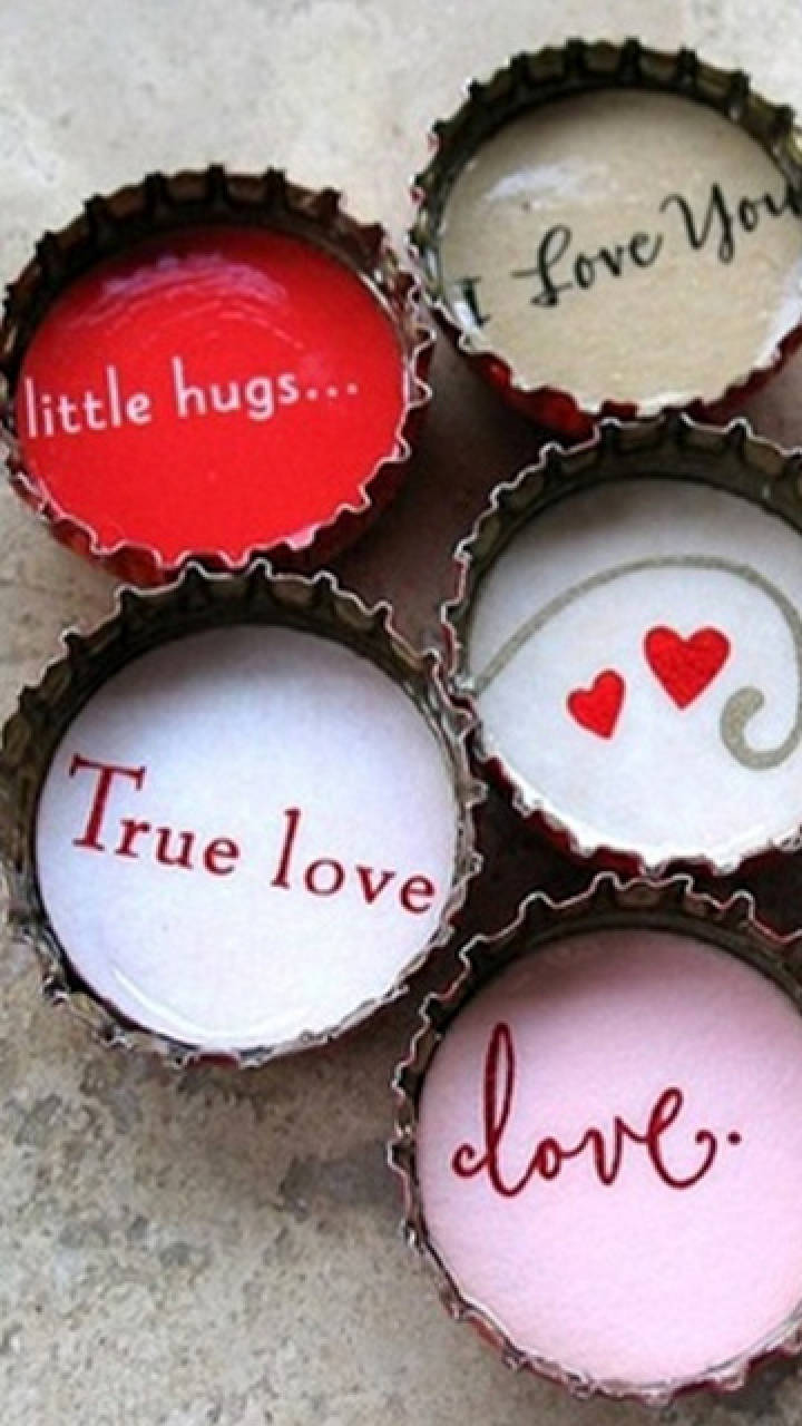 True Love, bottle caps, love messages, HD Phone Wallpaper