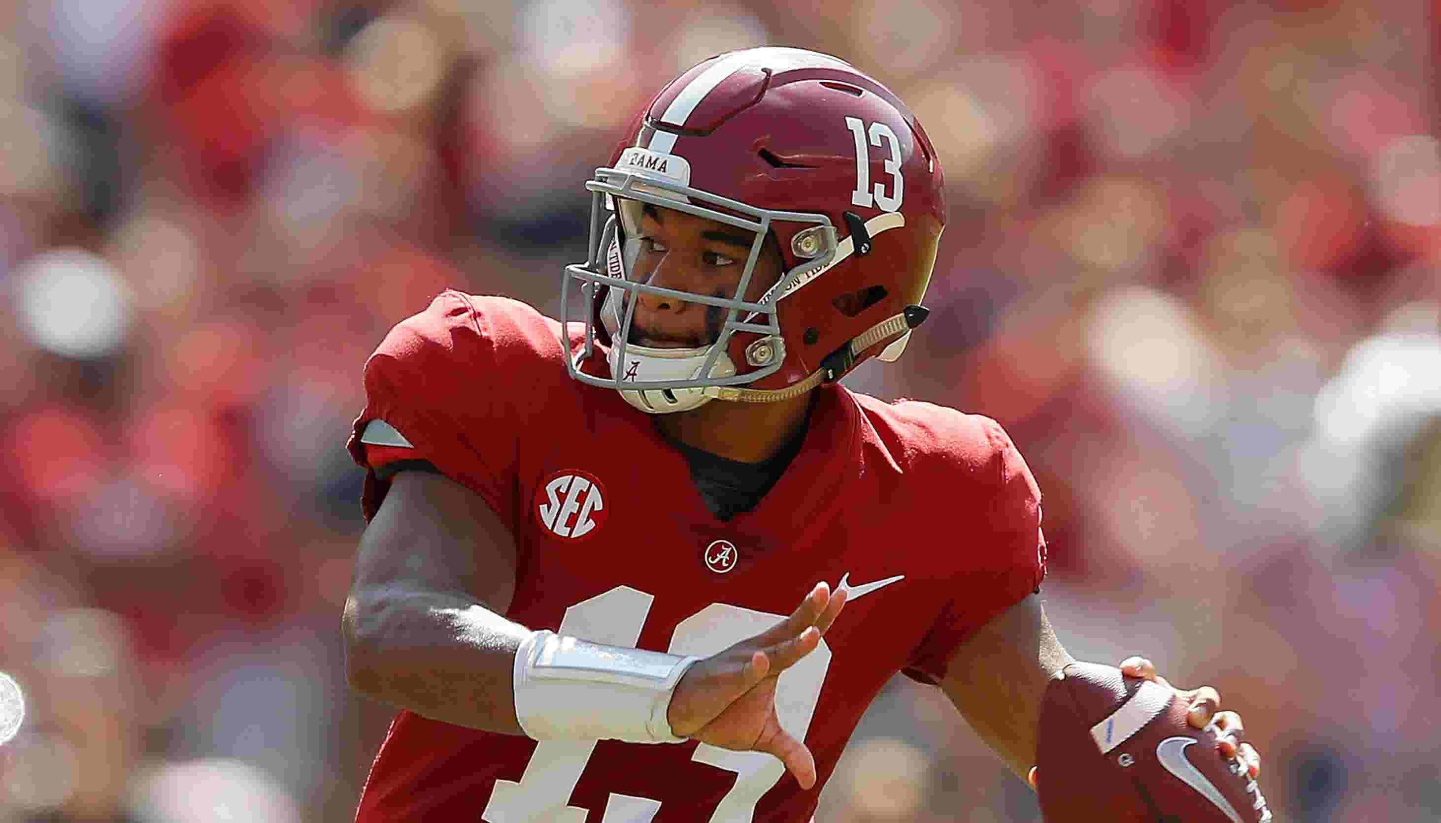 Tua Tagovailoa, crimson Alabama uniform, stadium lights, 2K Desktop Wallpaper