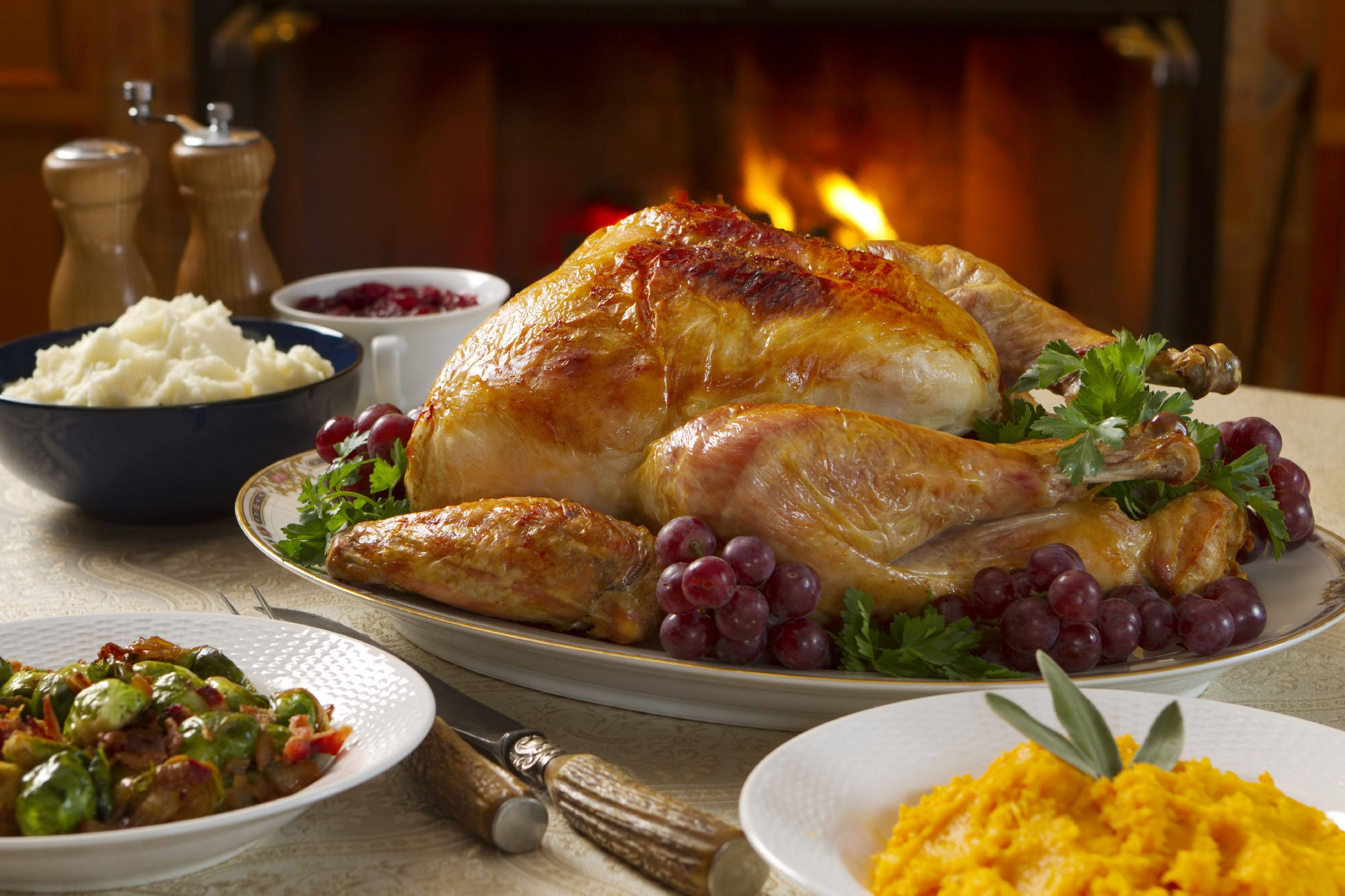 turkey, plate, mashed potatoes, 2K Desktop Wallpaper