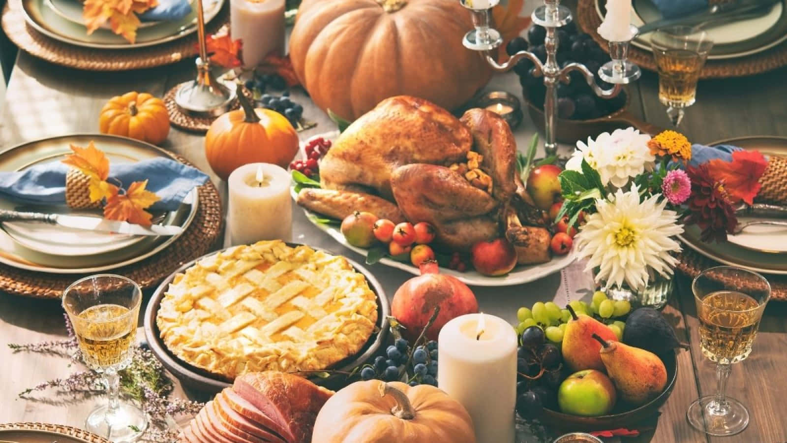 Thanksgiving table, roasted turkey, pumpkins, HD Desktop Wallpaper