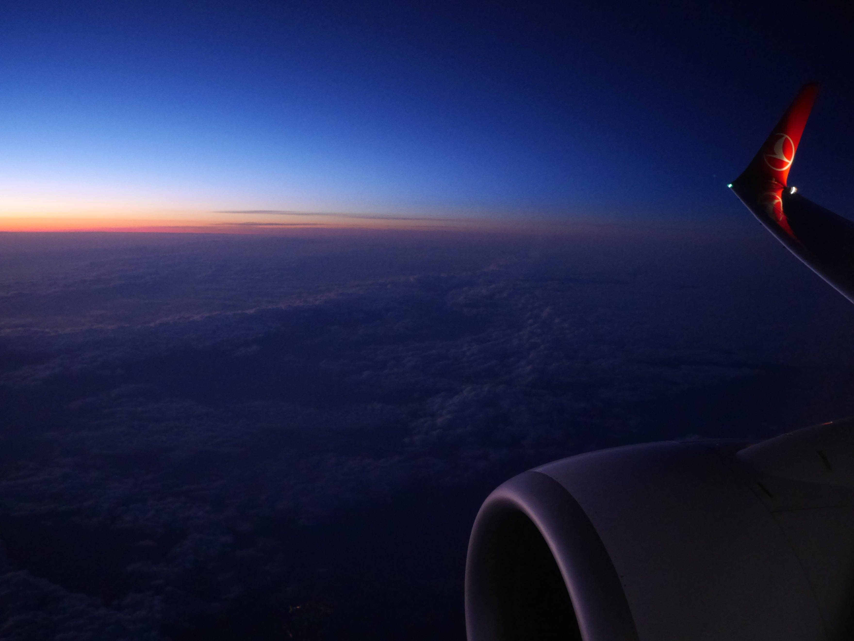 Turkish Airlines, airplane window view, twilight, 2K Desktop Wallpaper