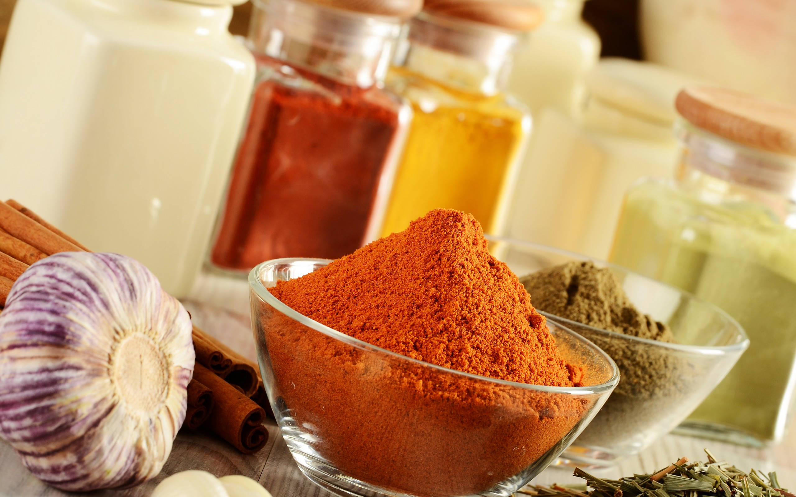 powdered turmeric spice, red powder cinnamon, glass jars, 2K Desktop Wallpaper
