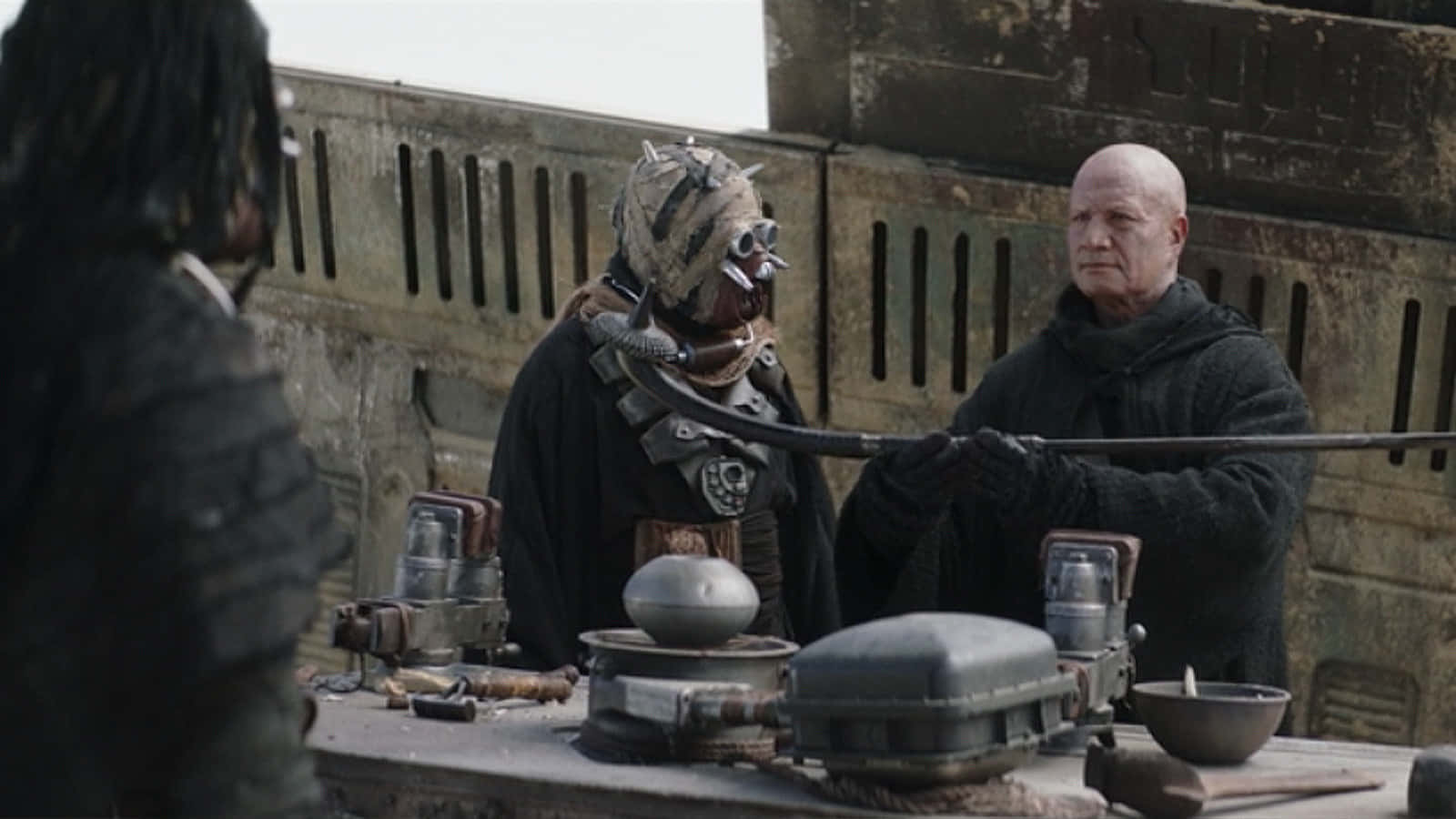 Tusken Raiders, dark robes, long staff, HD Desktop Wallpaper