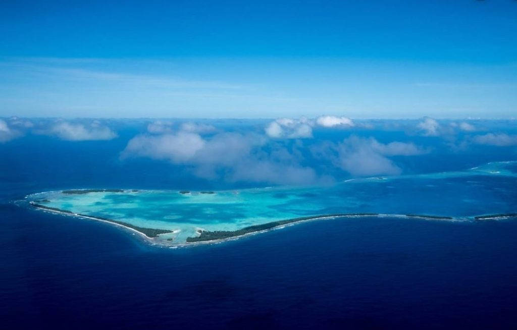 Tuvalu, turquoise atoll, deep blue ocean, SD Desktop Wallpaper
