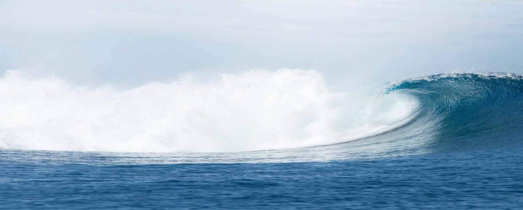 Tuvalu, huge wave, barrel, HD Desktop Wallpaper